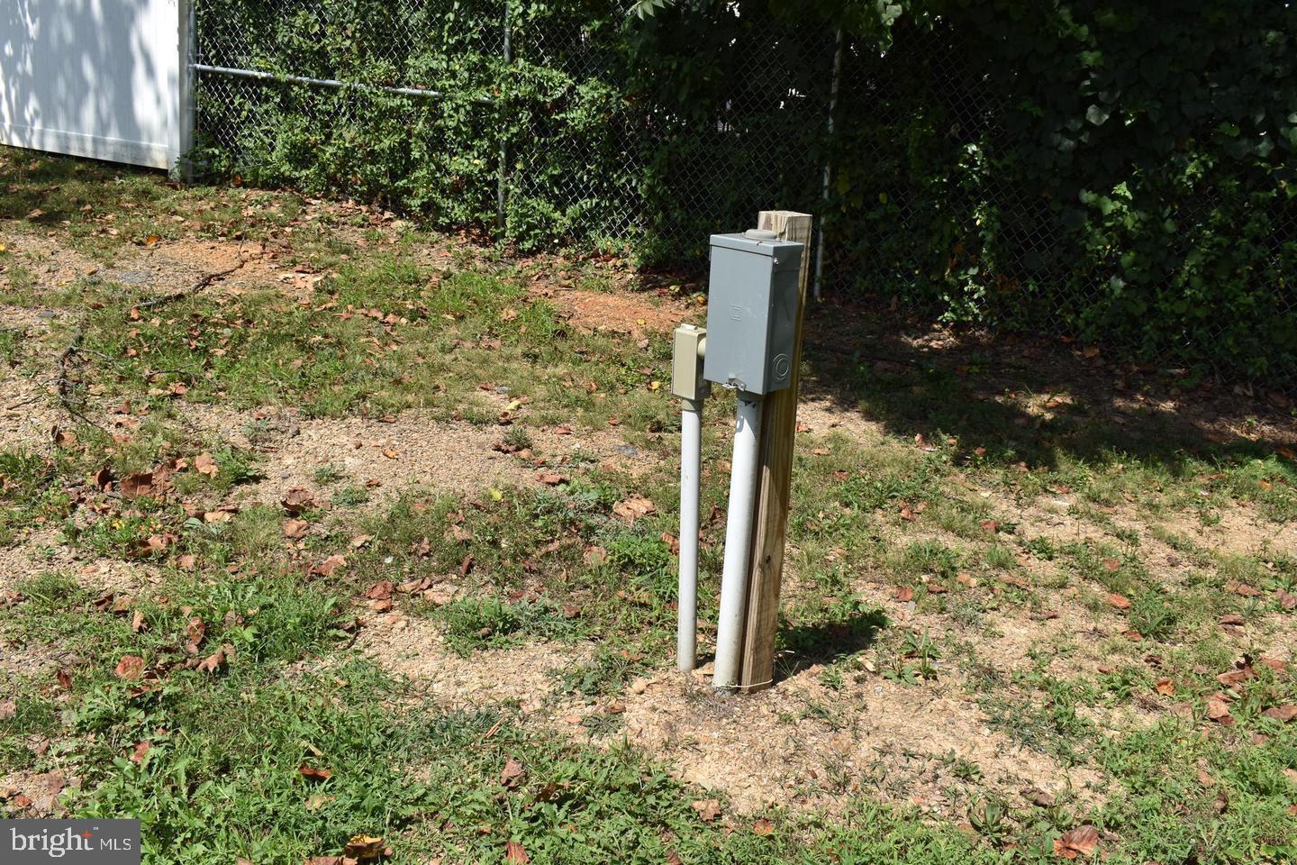 HEDGESVILLE - Residential