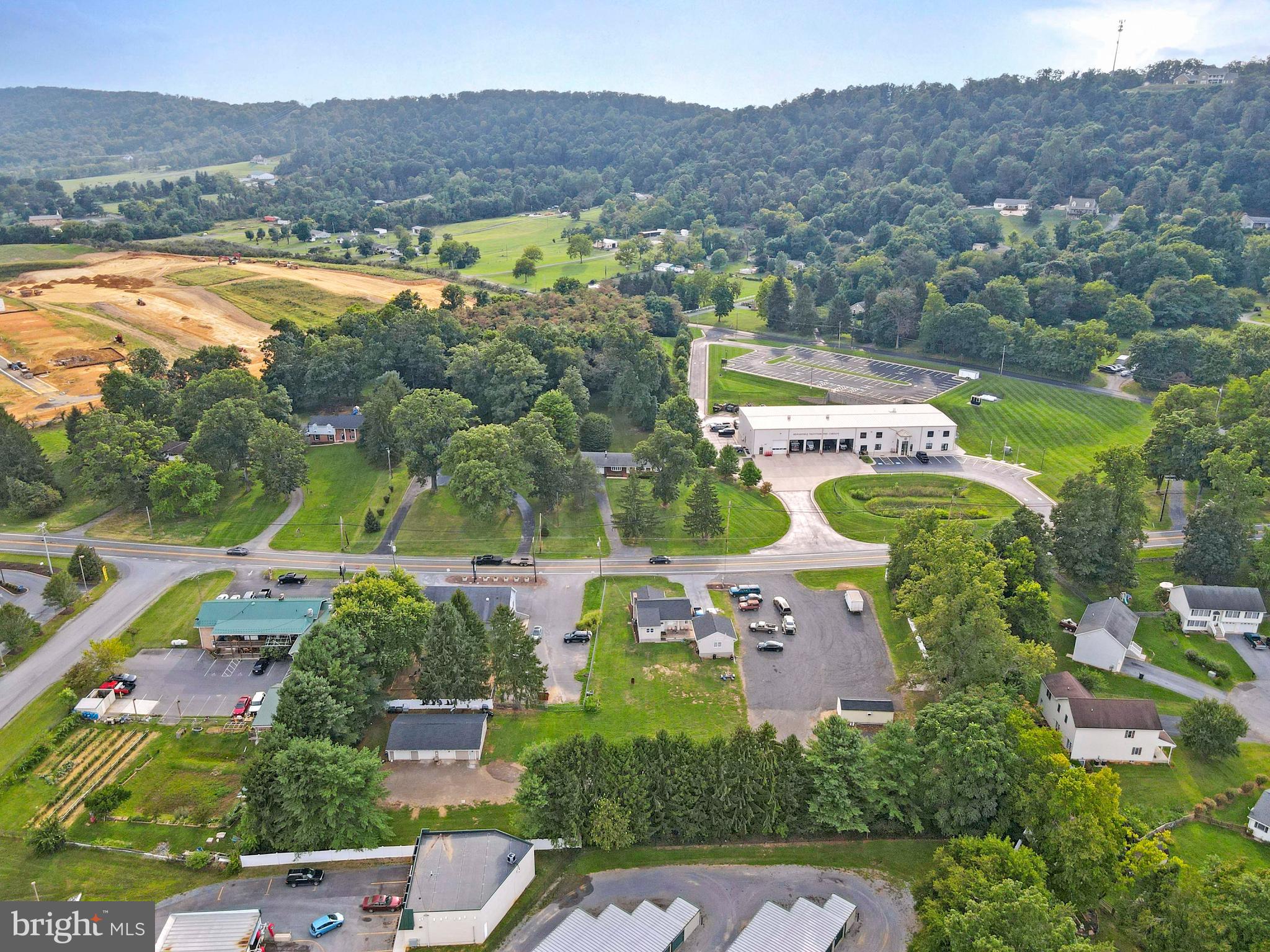 HEDGESVILLE - Residential