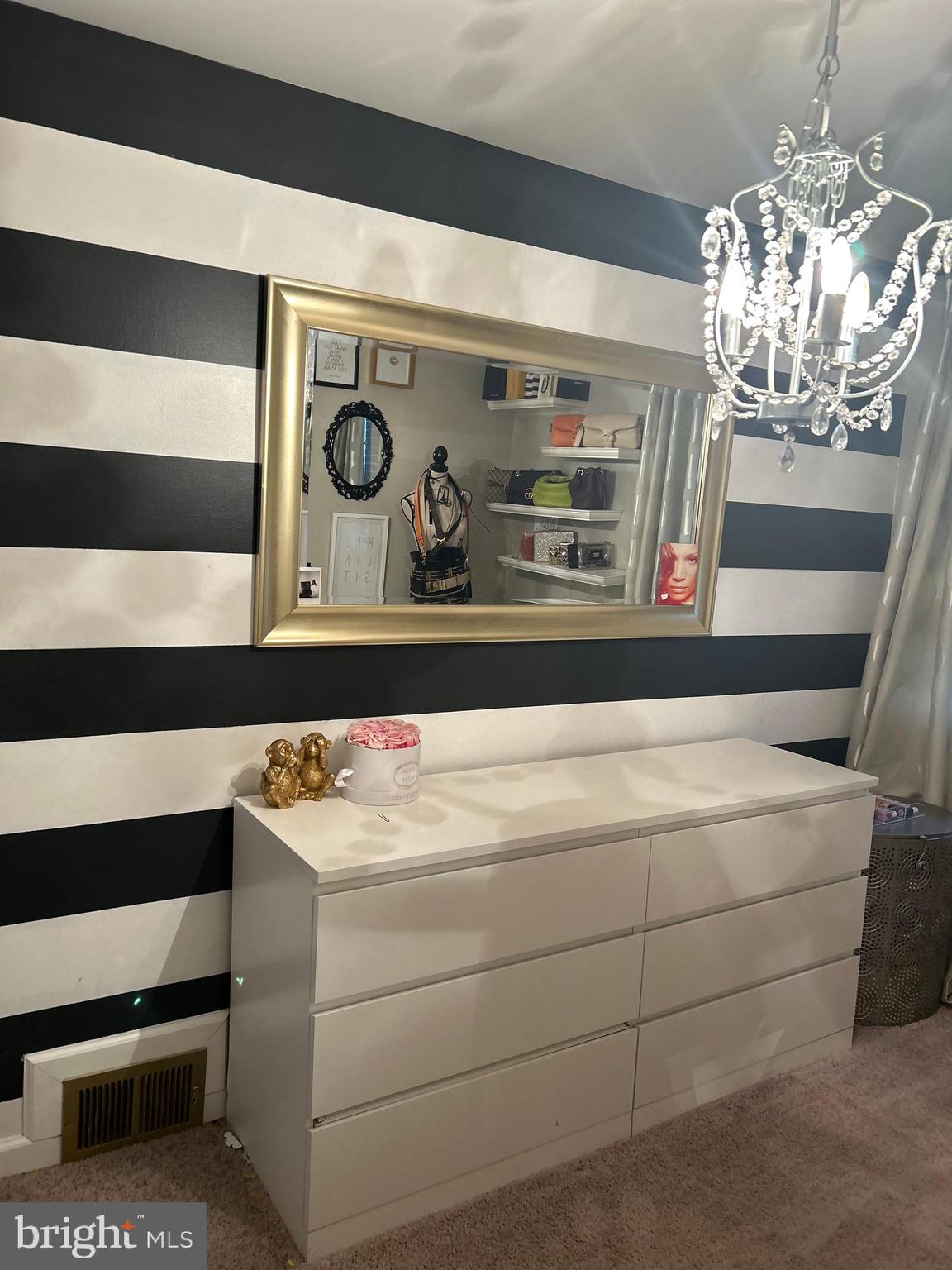 FOLCROFT - Residential Lease