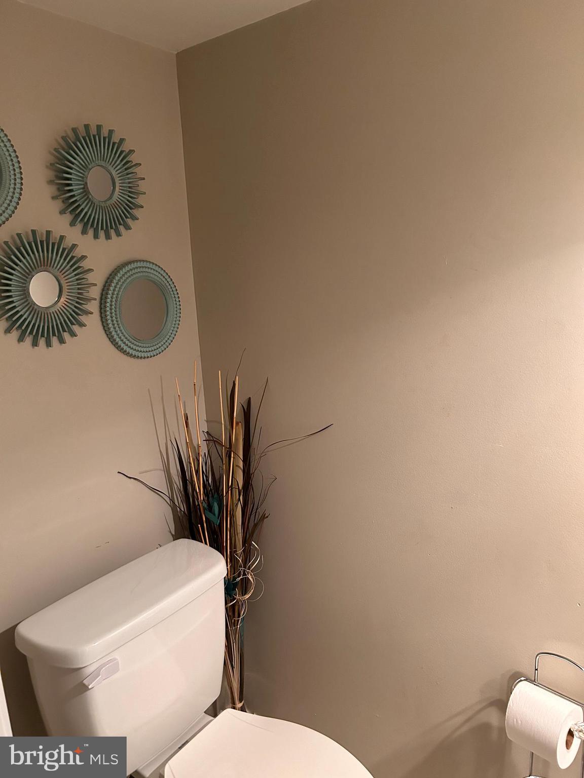 FOLCROFT - Residential Lease