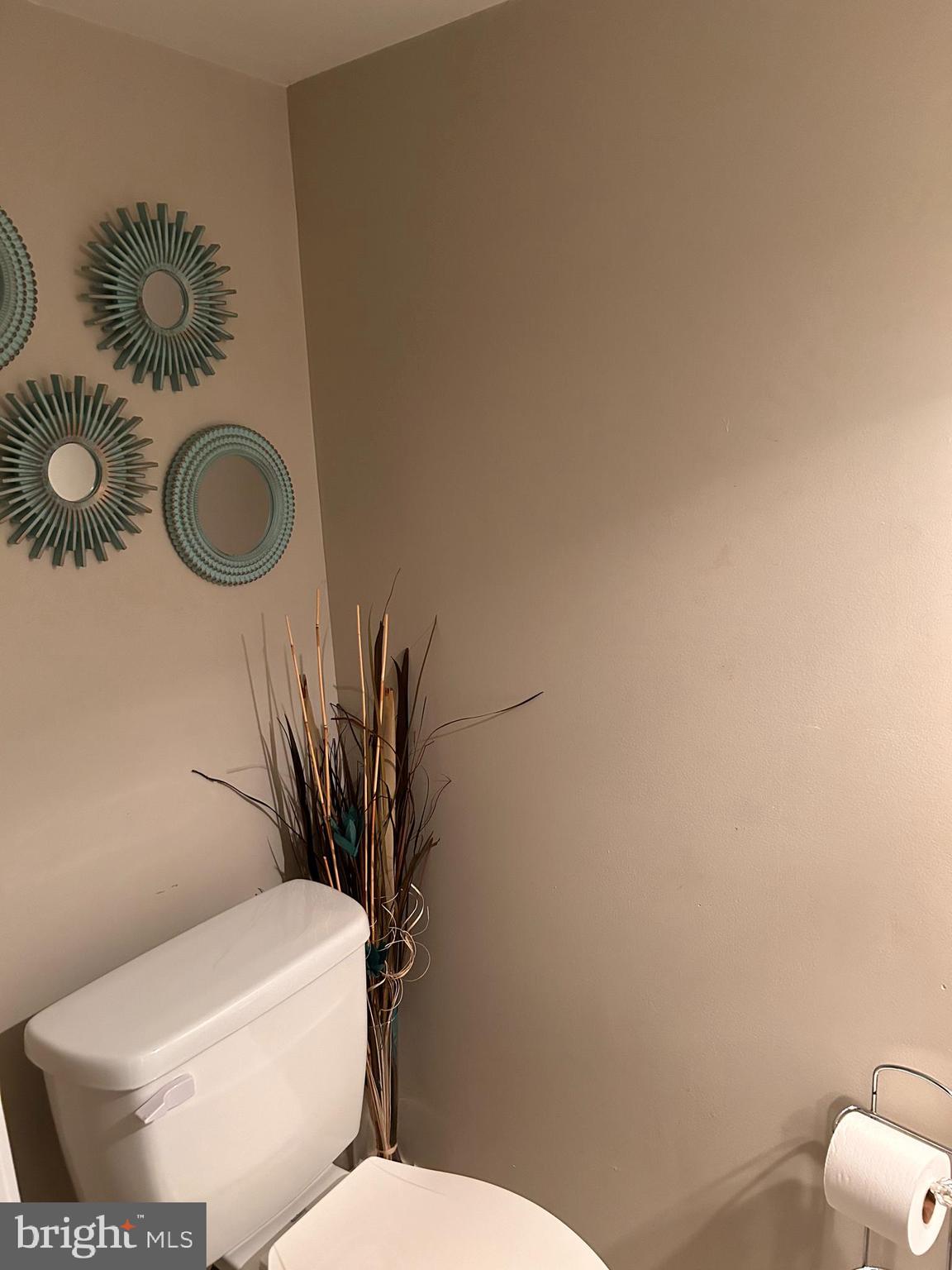 FOLCROFT - Residential Lease