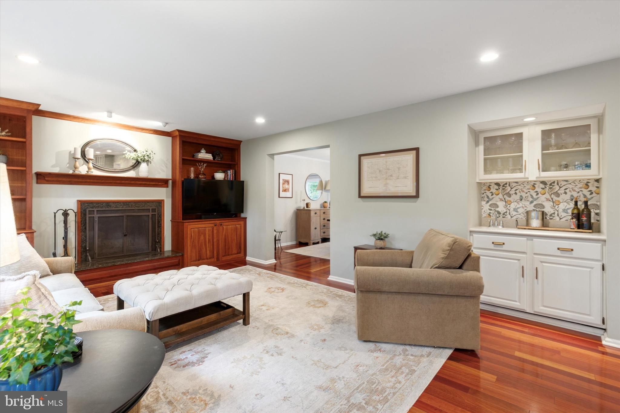 GWYNEDD HILL - Residential