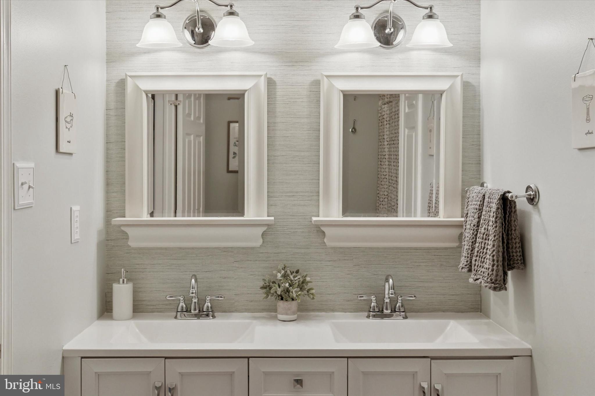 GWYNEDD HILL - Residential