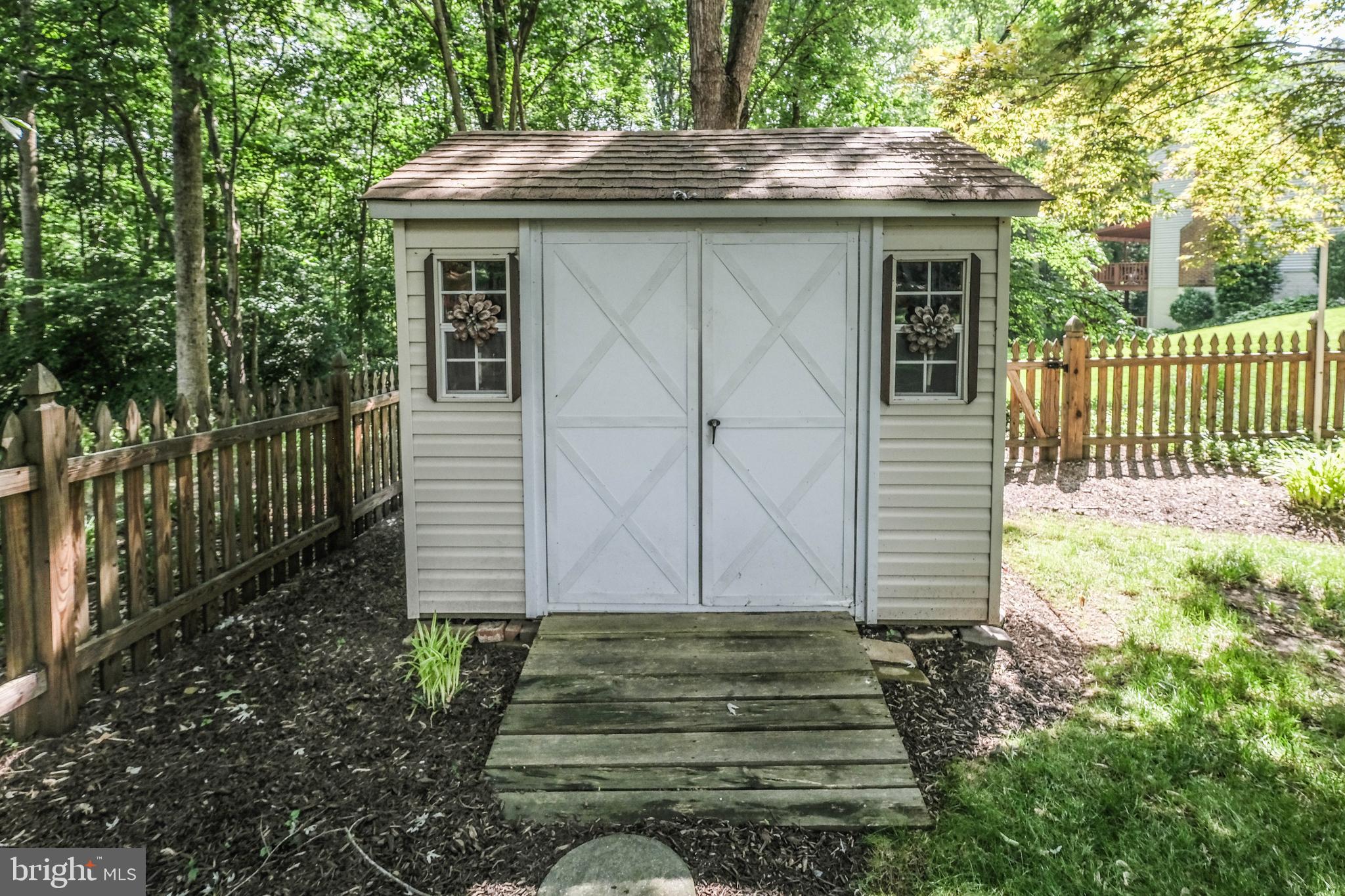 LAKE RIDGE LYNNWOOD - Residential