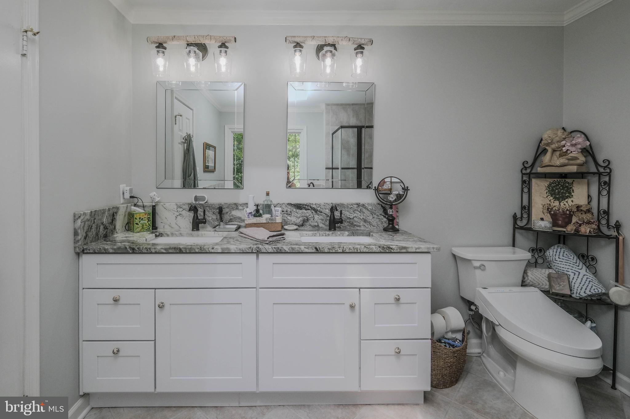 LAKE RIDGE LYNNWOOD - Residential