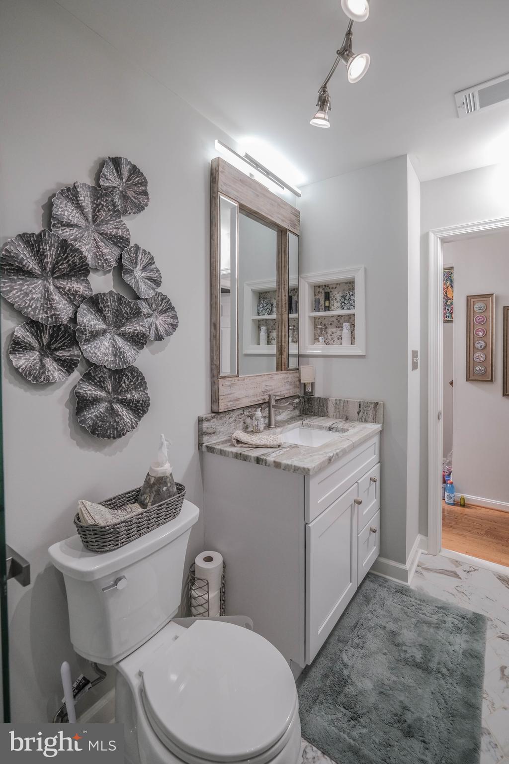 LAKE RIDGE LYNNWOOD - Residential