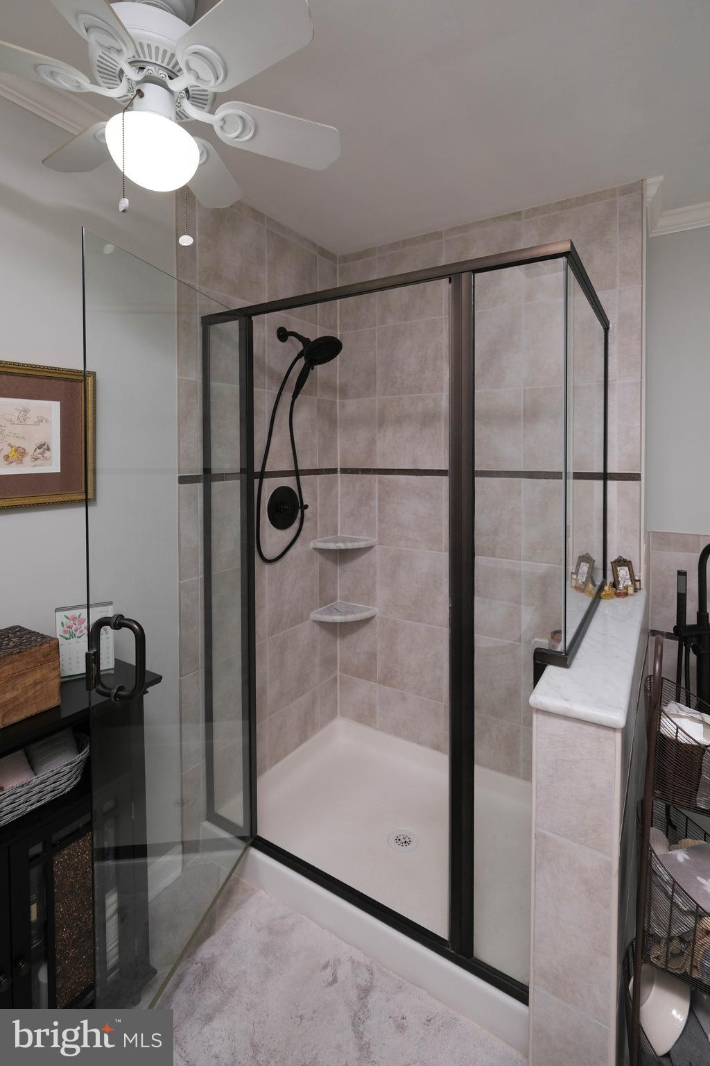 LAKE RIDGE LYNNWOOD - Residential