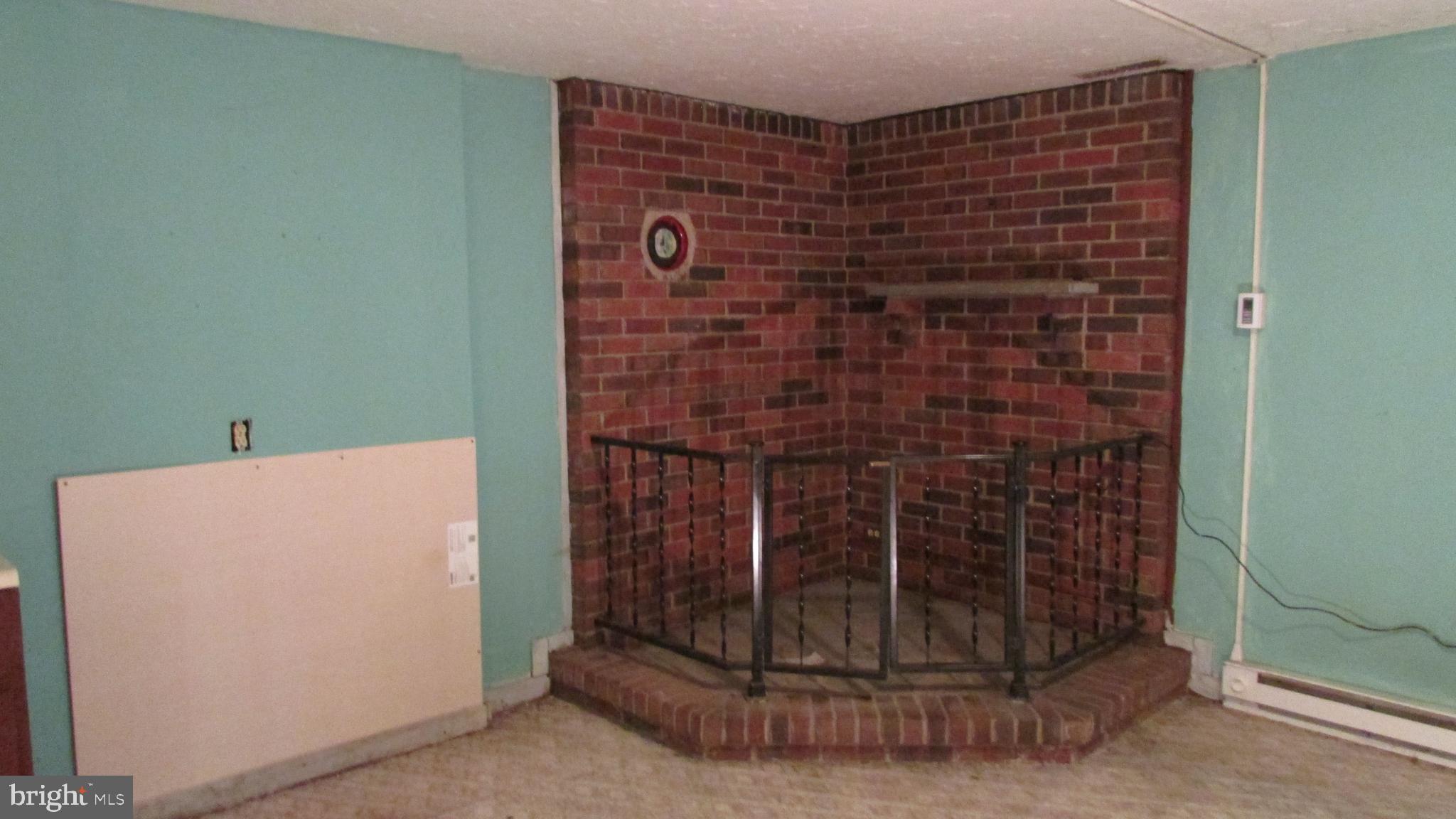 BREEZEWOOD FOREST - Residential