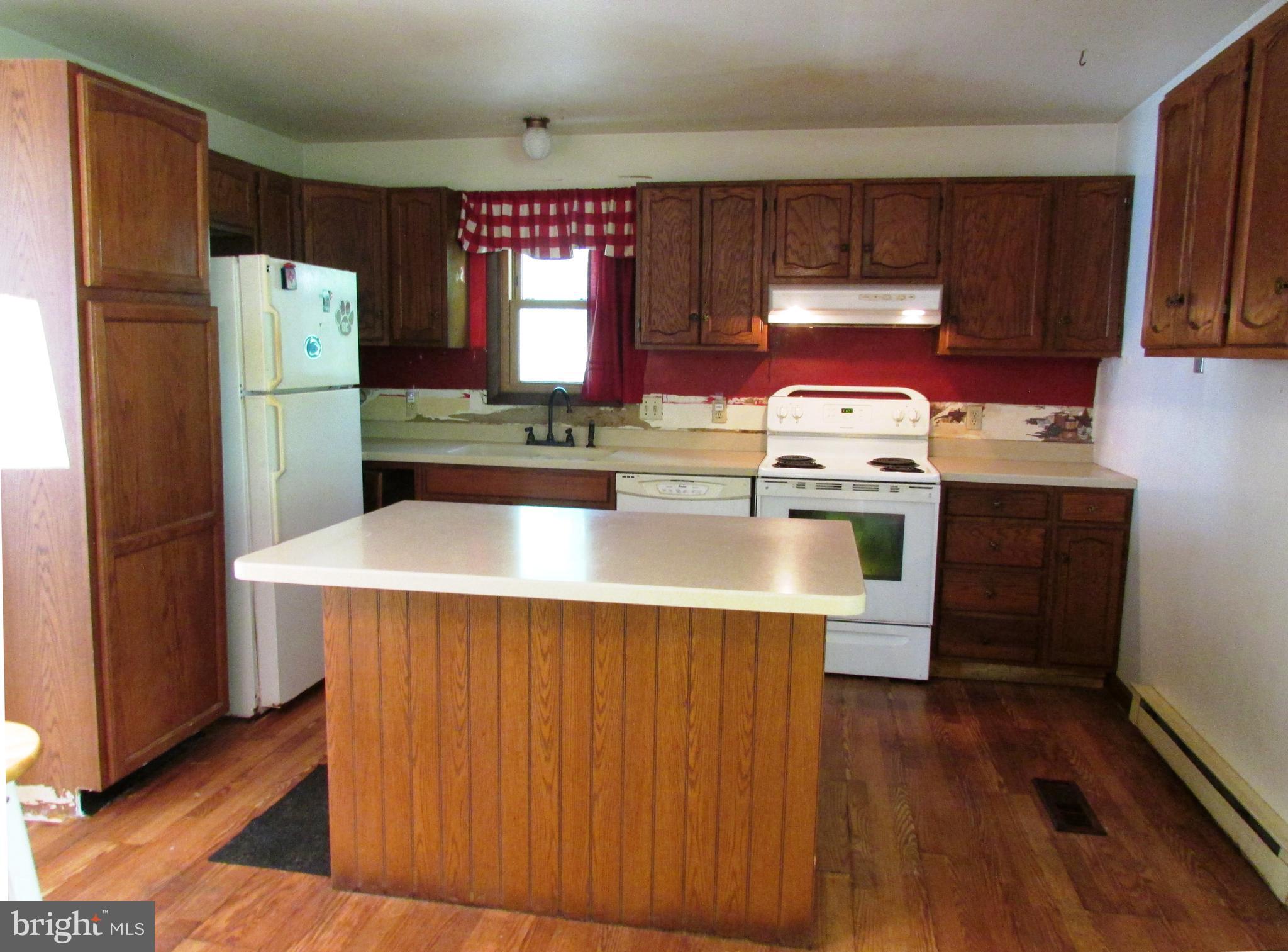 BREEZEWOOD FOREST - Residential