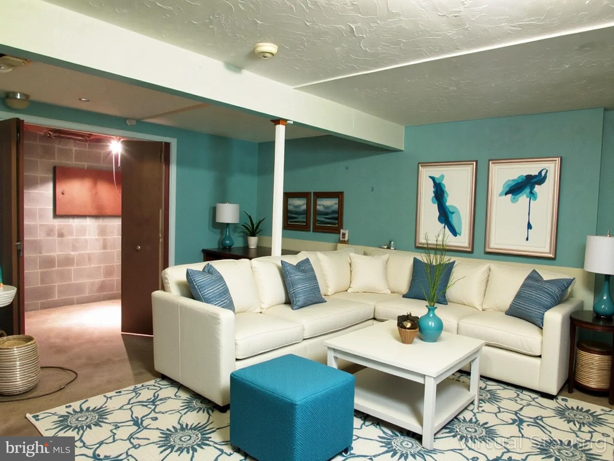 BREEZEWOOD FOREST - Residential