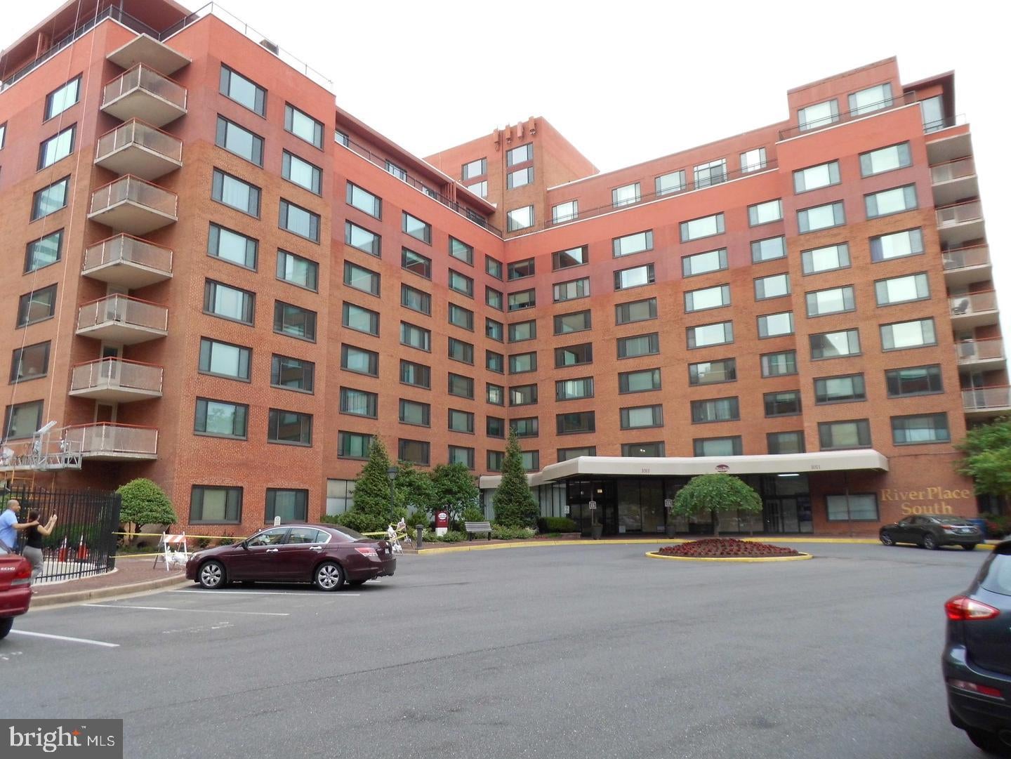1011 ARLINGTON BOULEVARD 625