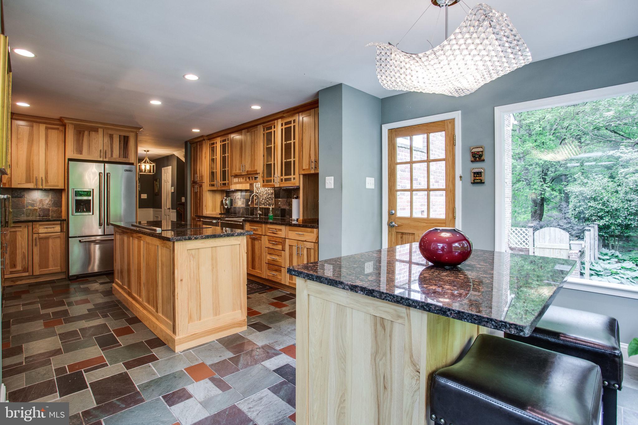 POTOMAC OUTSIDE - Residential