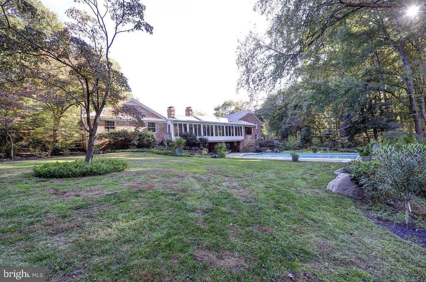 POTOMAC OUTSIDE - Residential