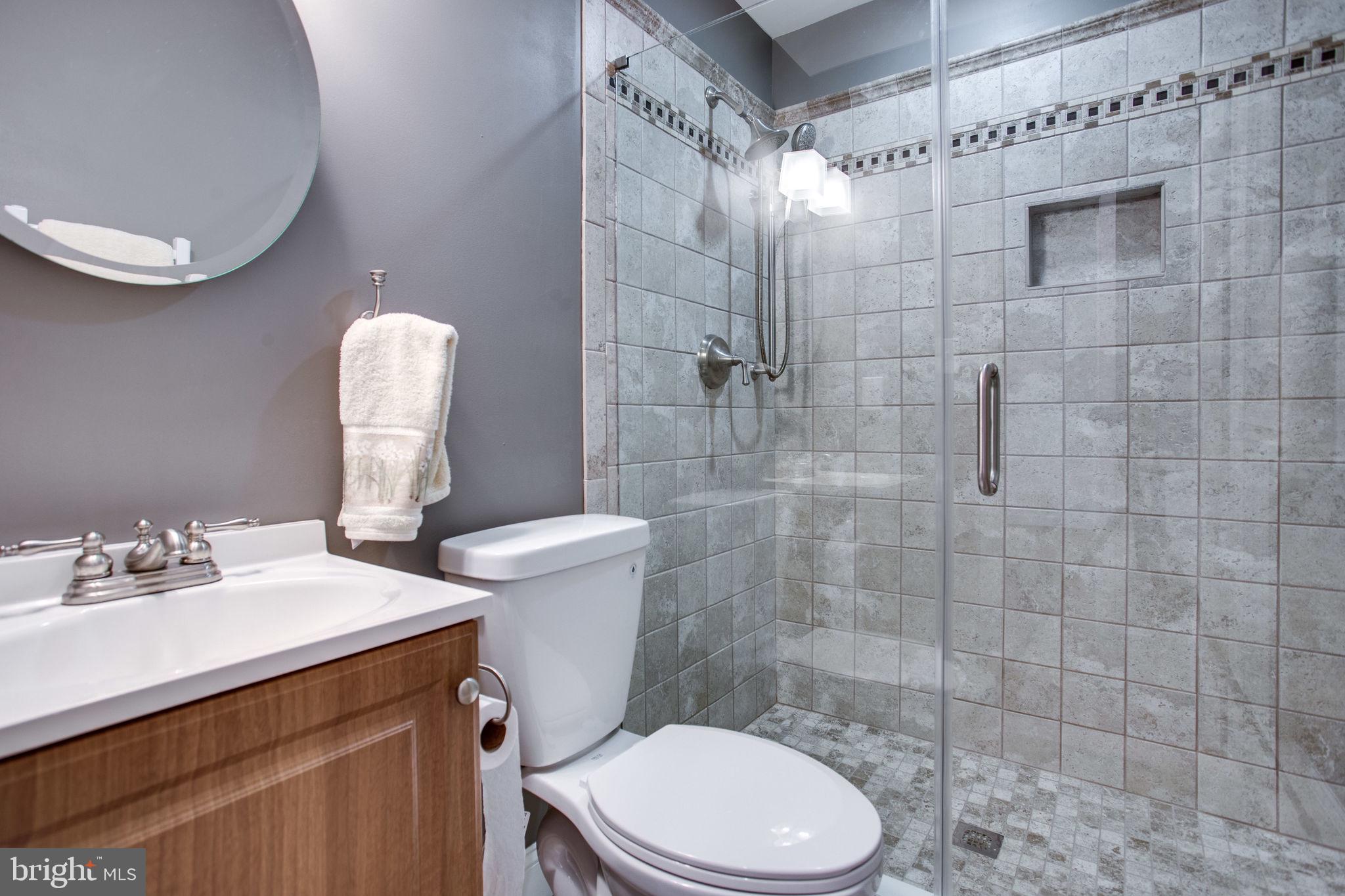 POTOMAC OUTSIDE - Residential