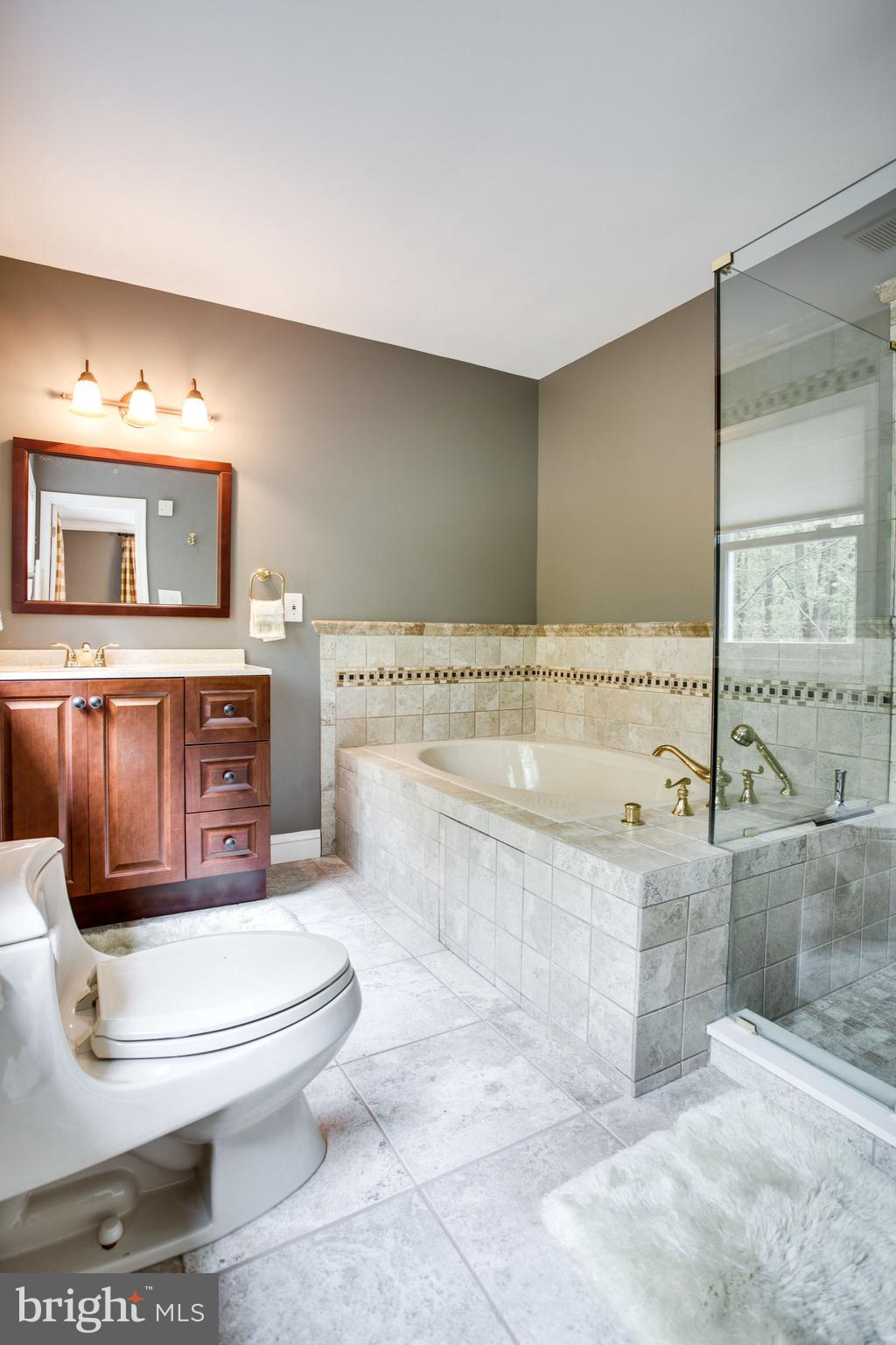 POTOMAC OUTSIDE - Residential