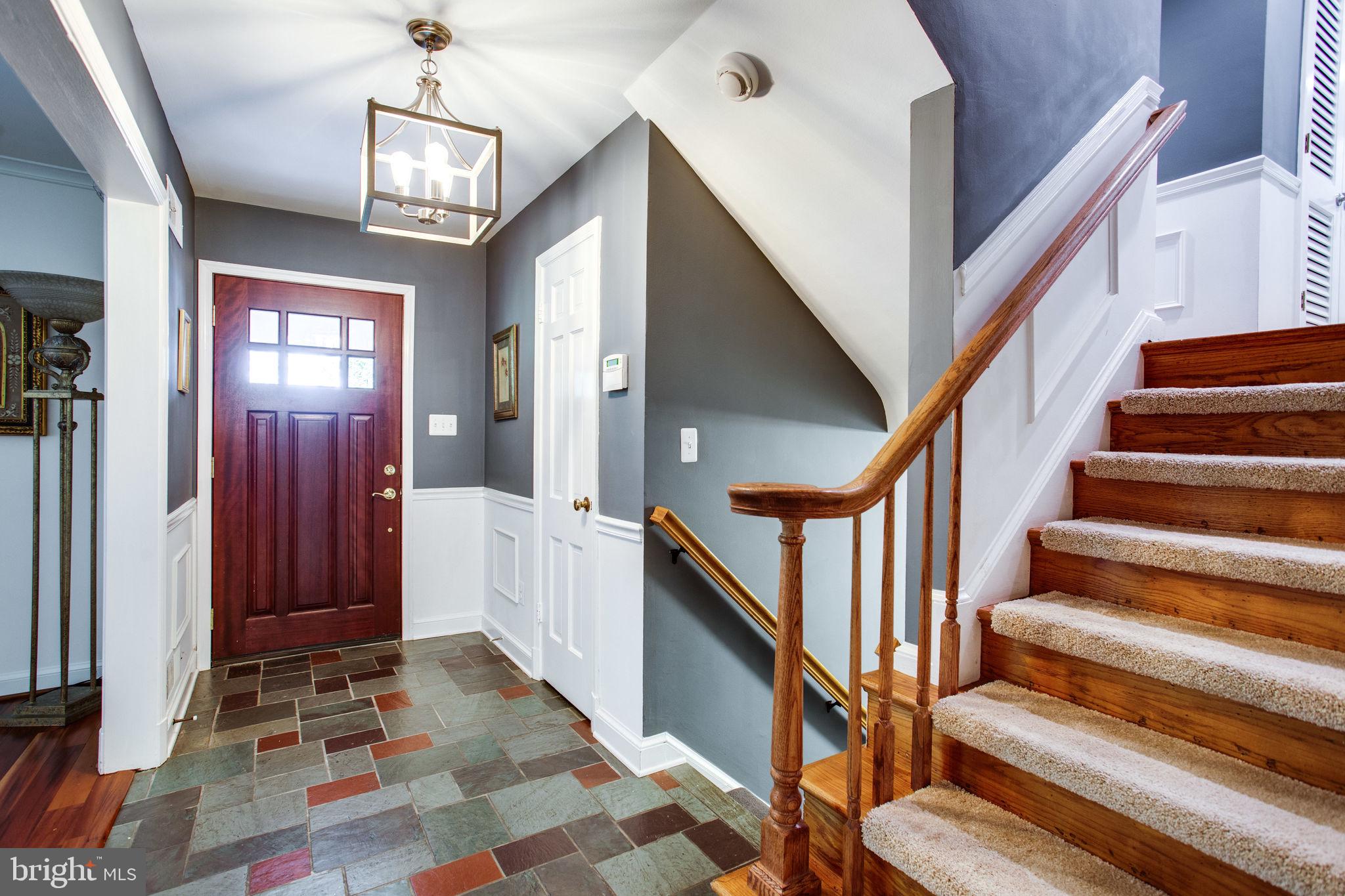 POTOMAC OUTSIDE - Residential