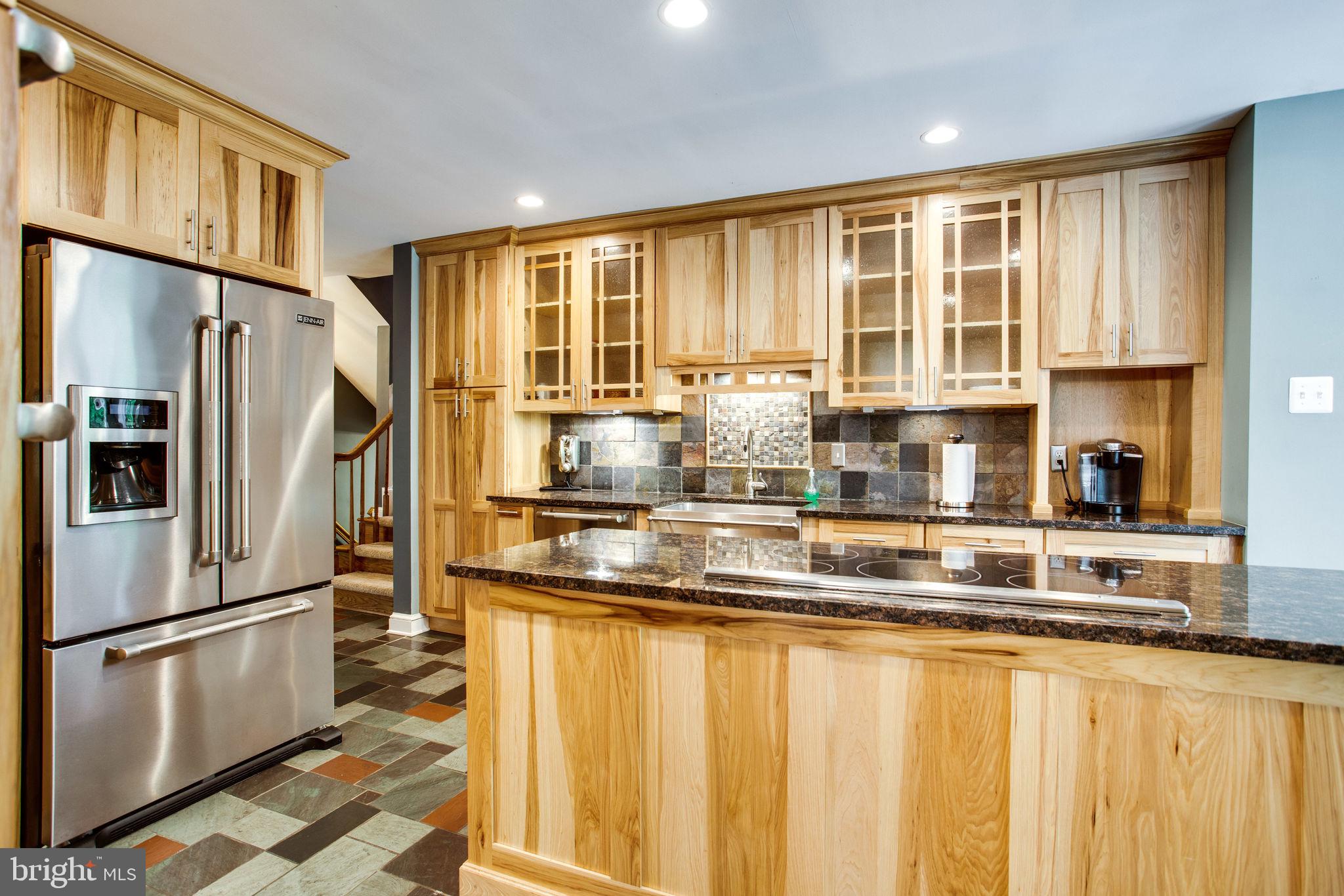 POTOMAC OUTSIDE - Residential