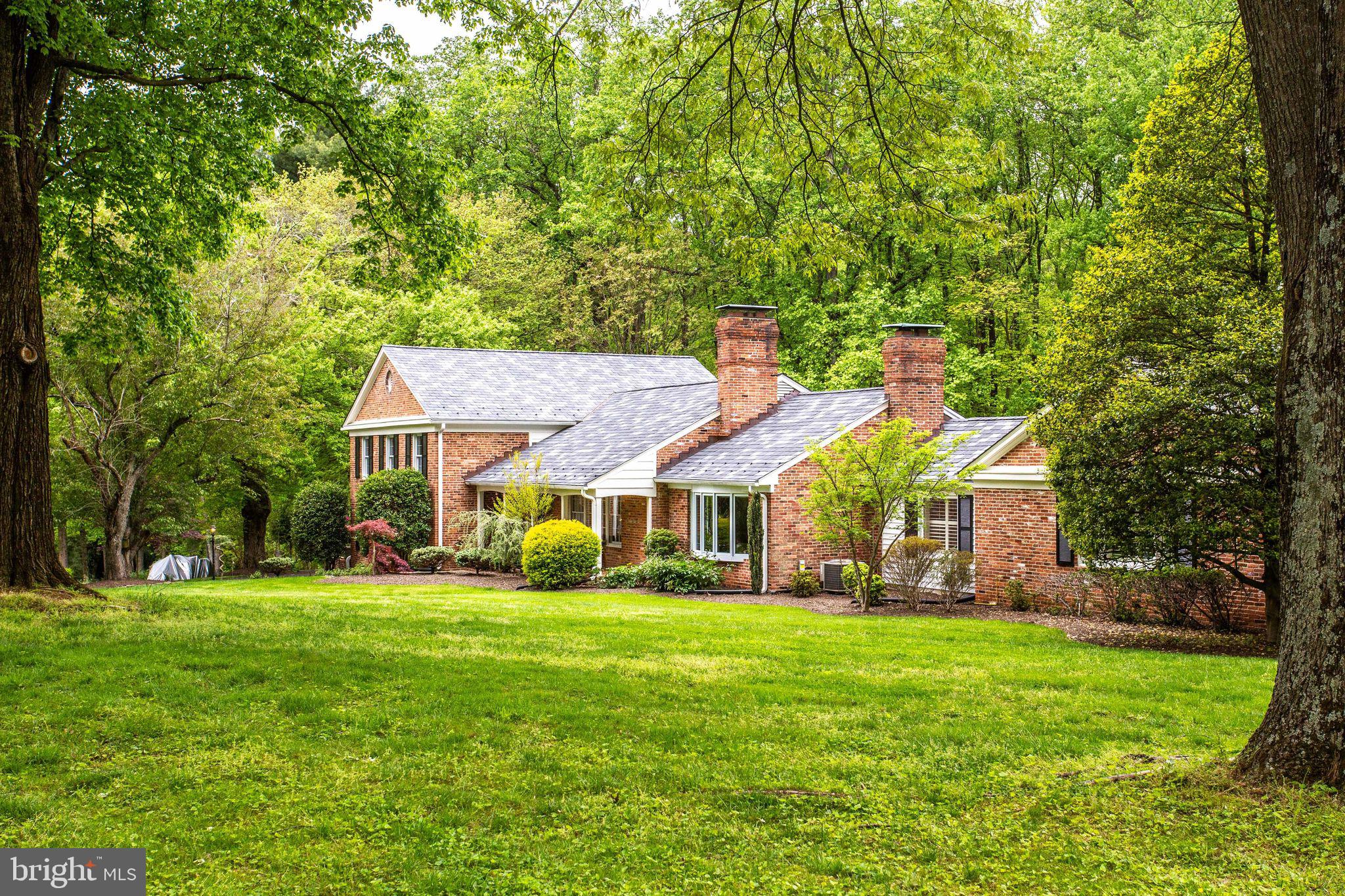 POTOMAC OUTSIDE - Residential