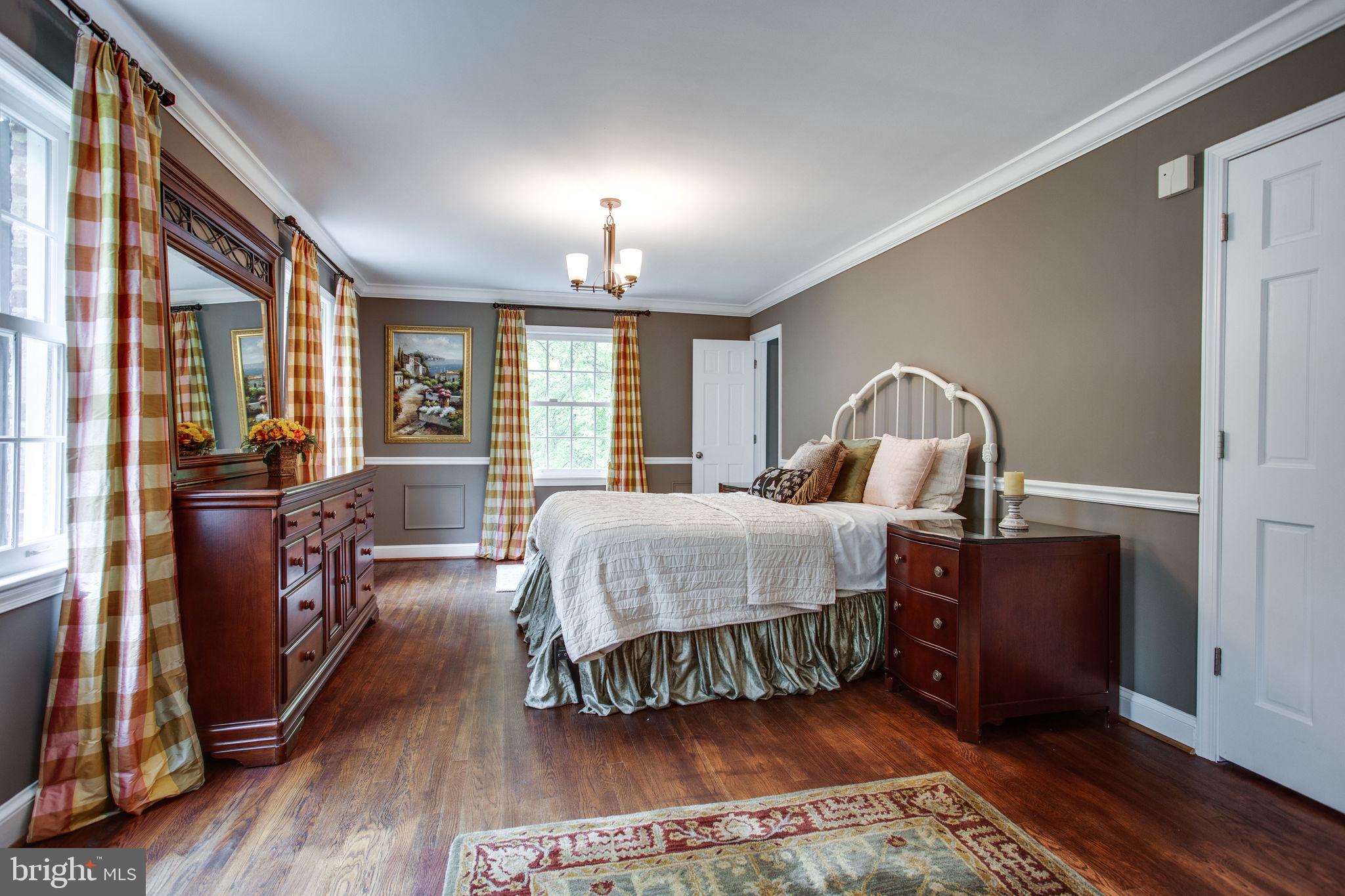 POTOMAC OUTSIDE - Residential