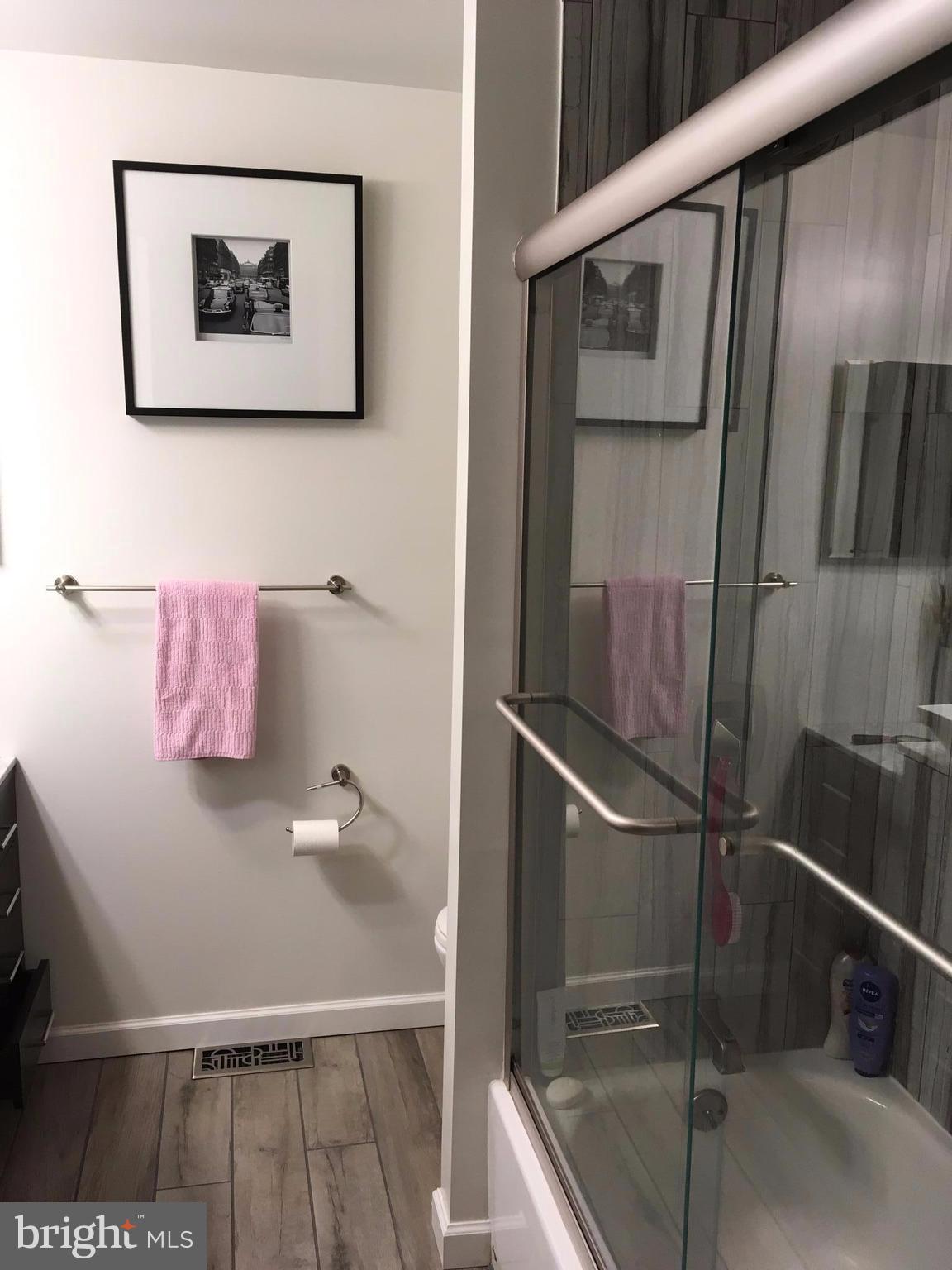 PINEDALE WOODS - Residential