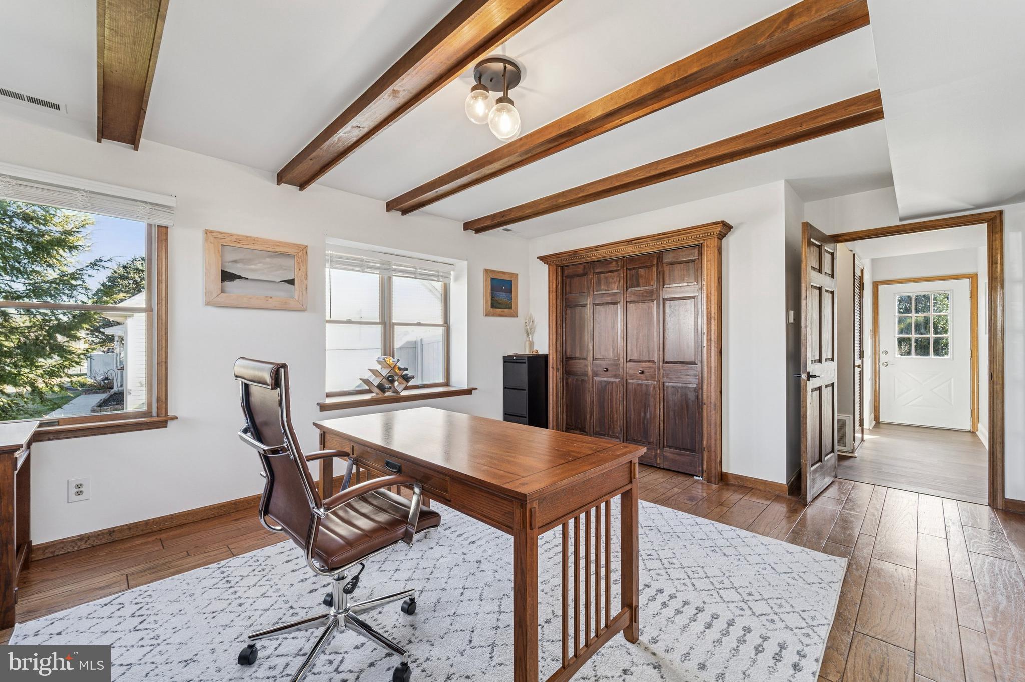 COLTS NECK - Residential