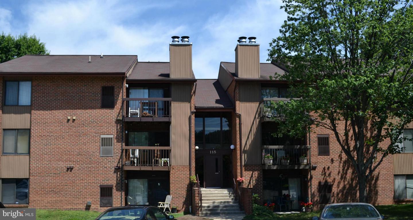 SUN VALLEY CONDOMINIUMS - Residential Lease