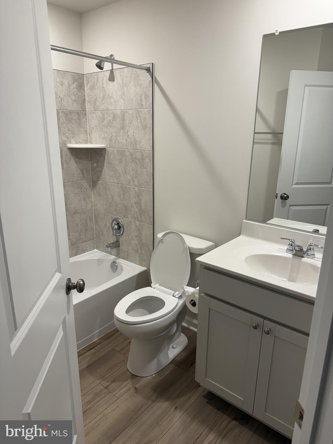 WILLOW GLEN - Residential Lease