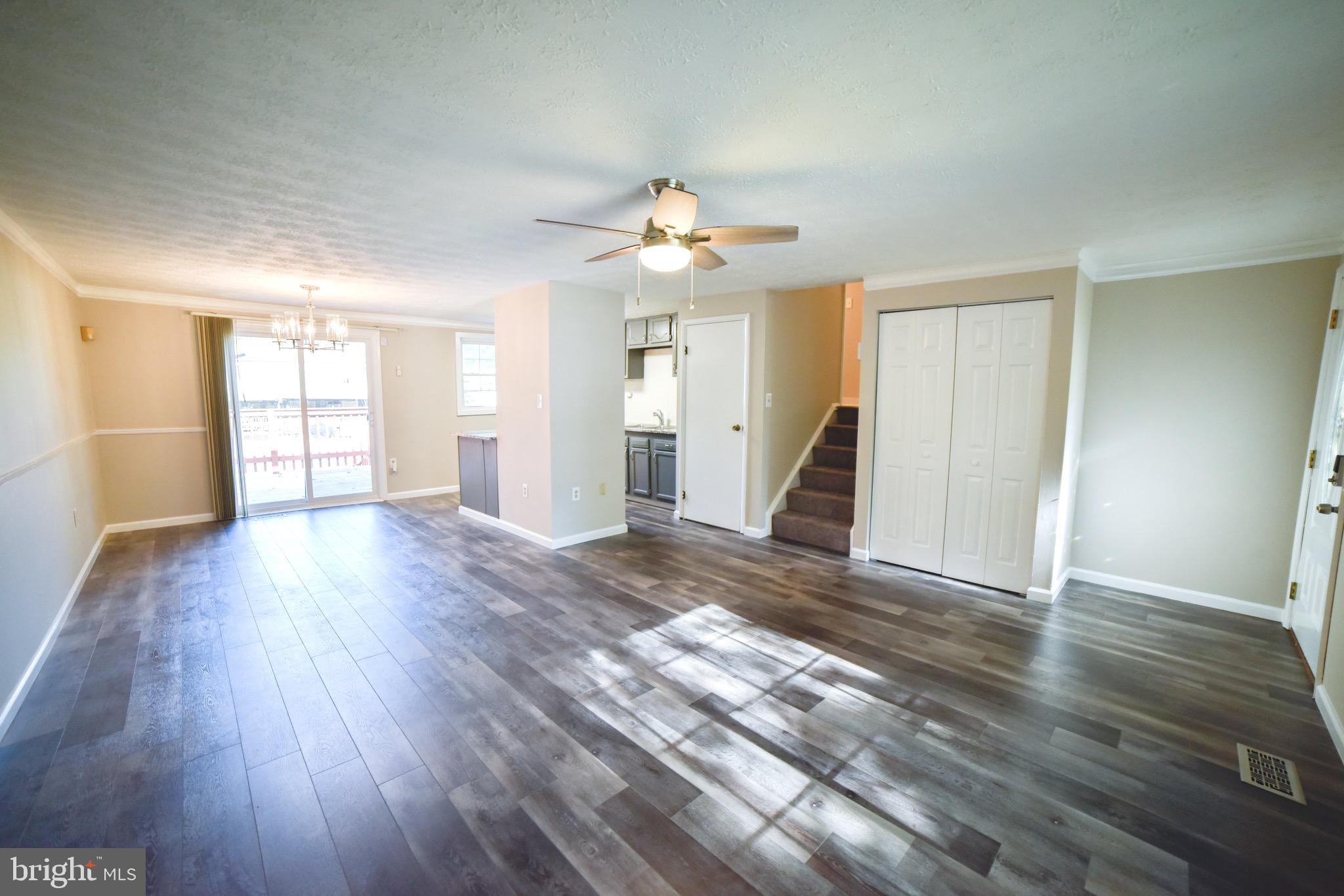 PROSPECT KNOLLS - Residential