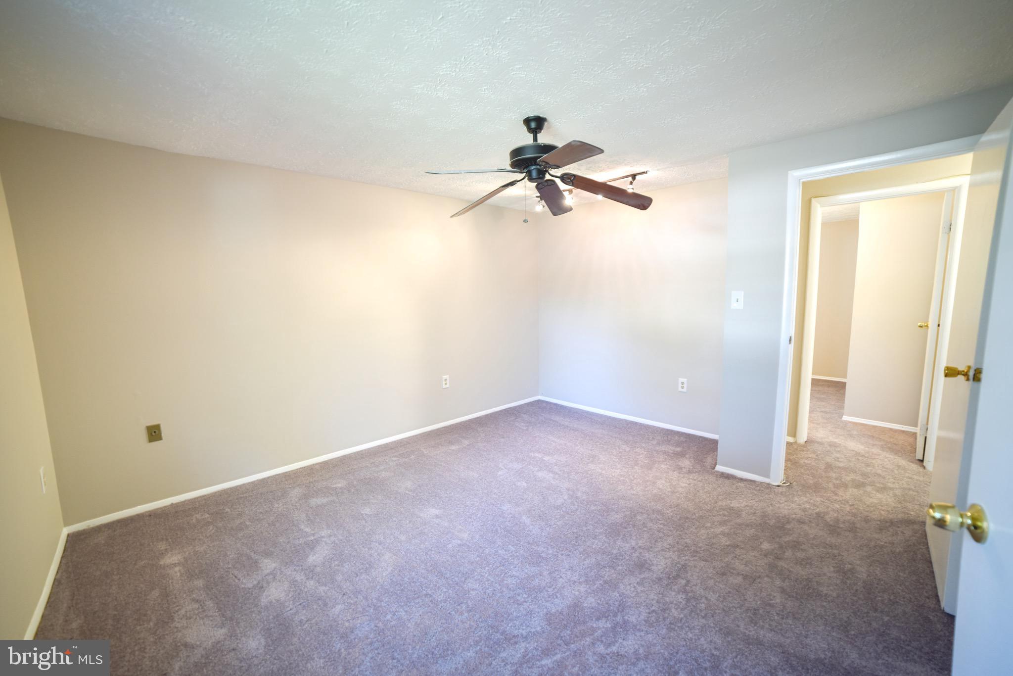 PROSPECT KNOLLS - Residential