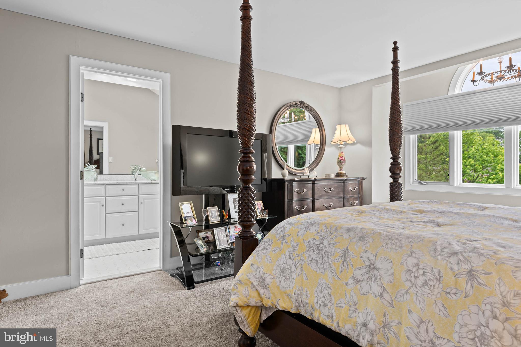 GREYTHORNE WOODS - Residential