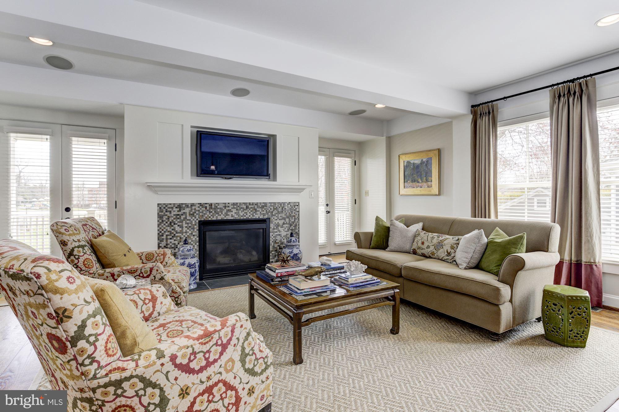 NORTH ARLINGTON - Residential