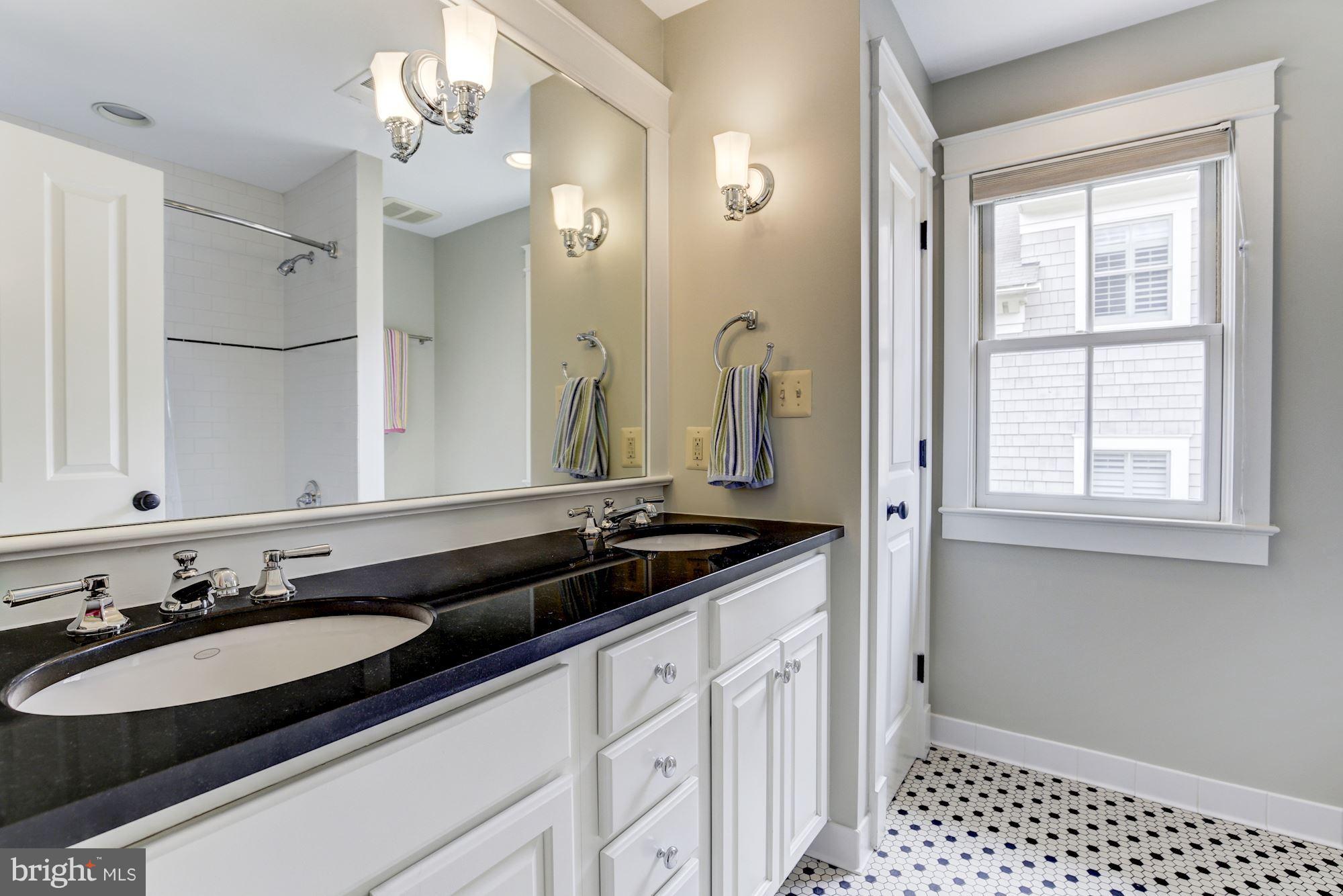 NORTH ARLINGTON - Residential