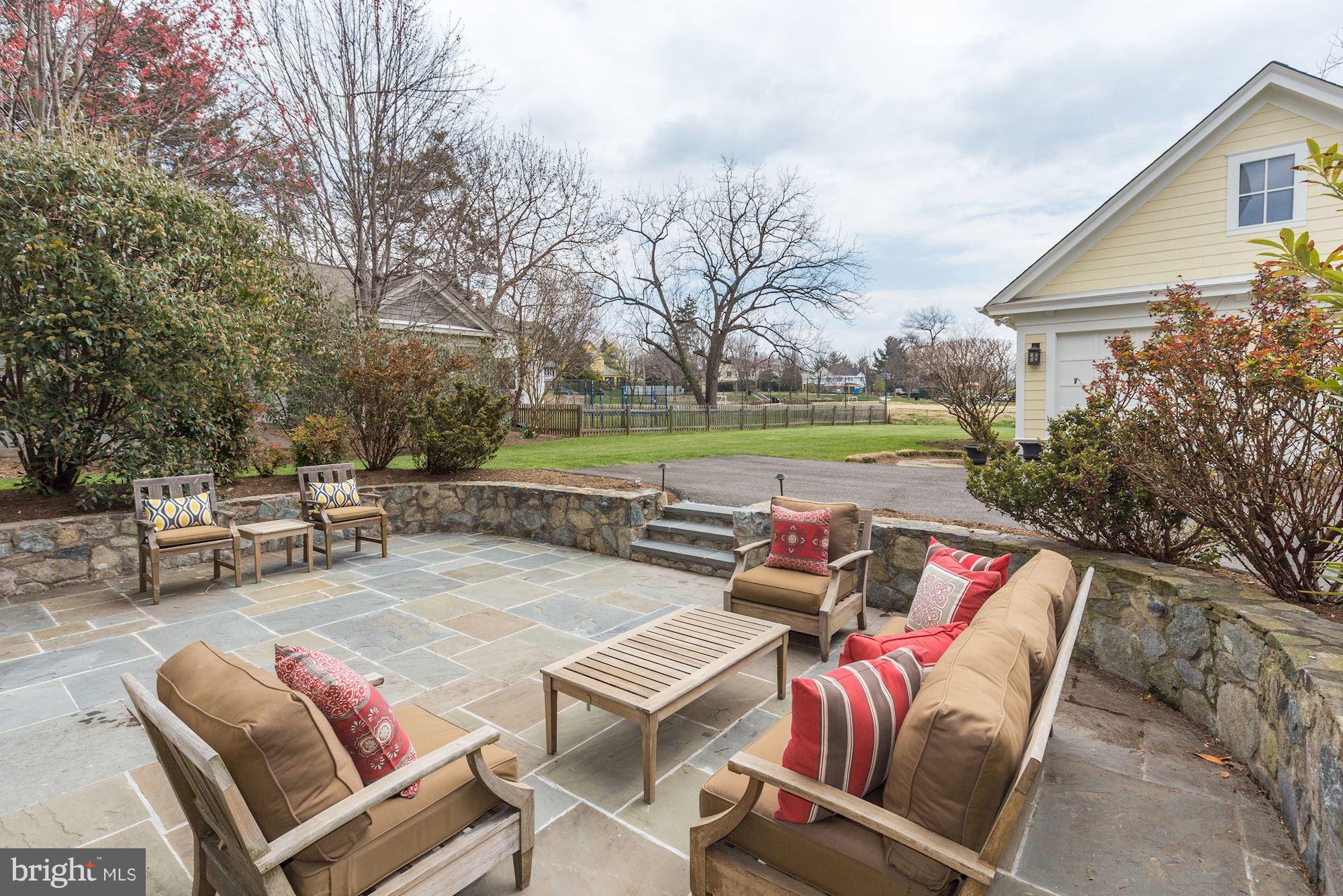 NORTH ARLINGTON - Residential