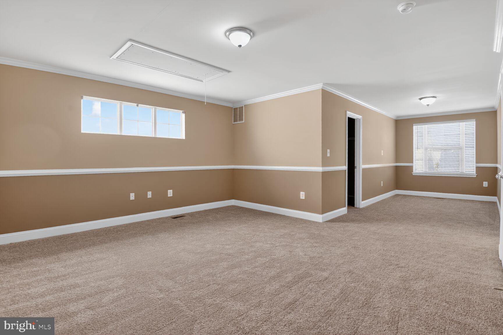 RIVER OAKS - Residential