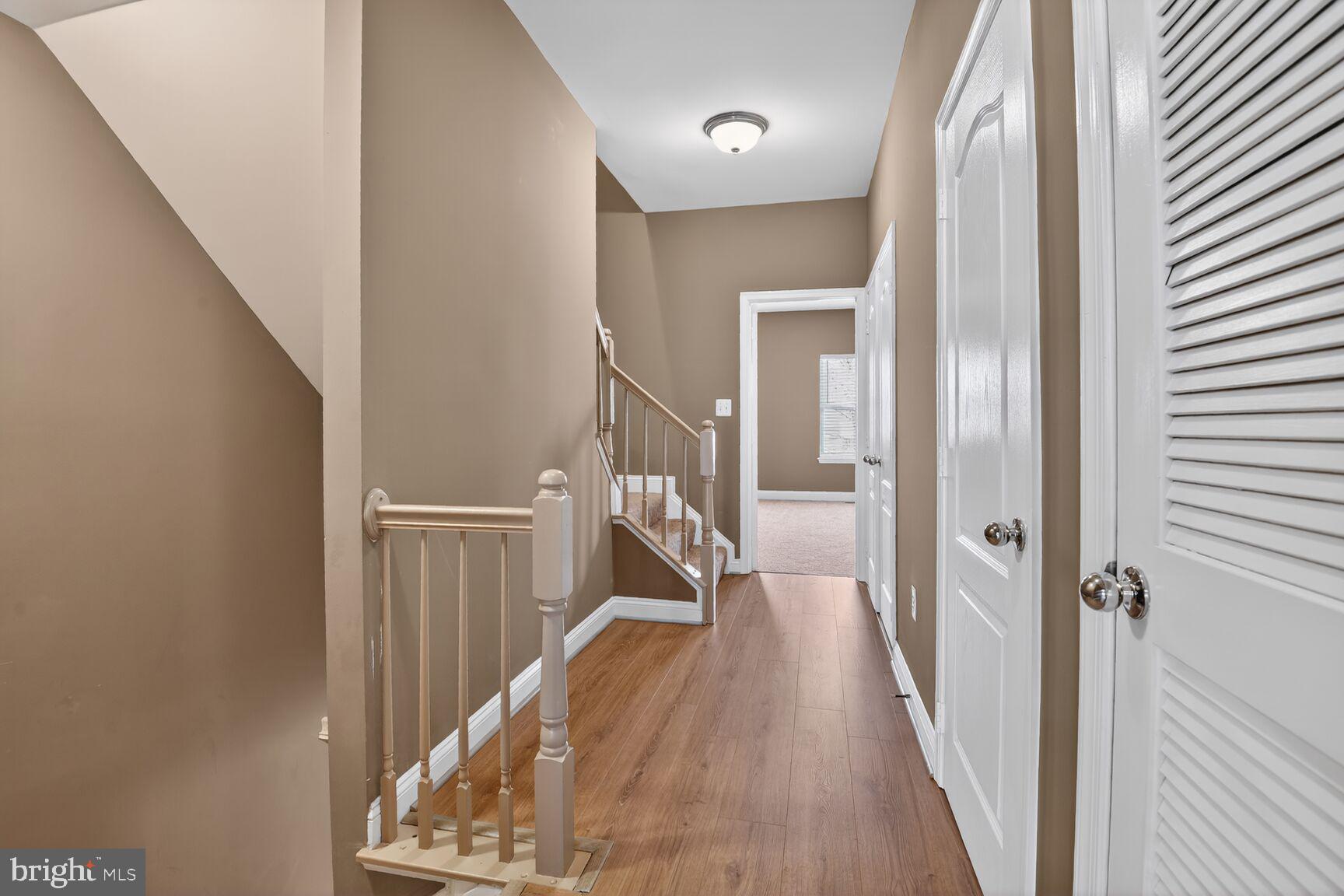 RIVER OAKS - Residential