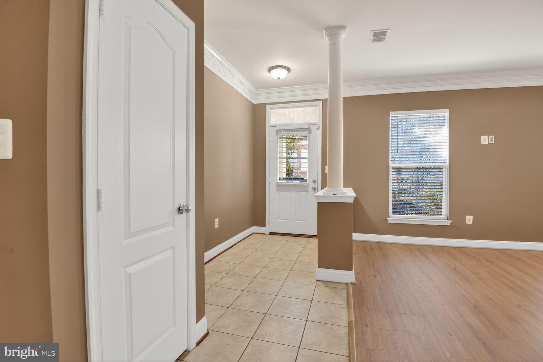 RIVER OAKS - Residential