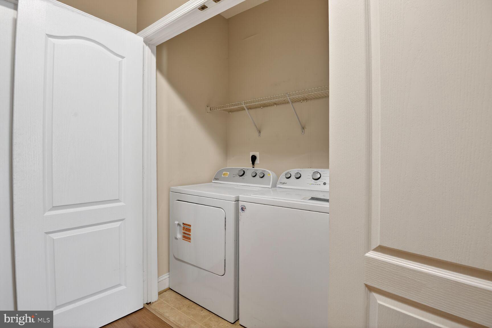 RIVER OAKS - Residential