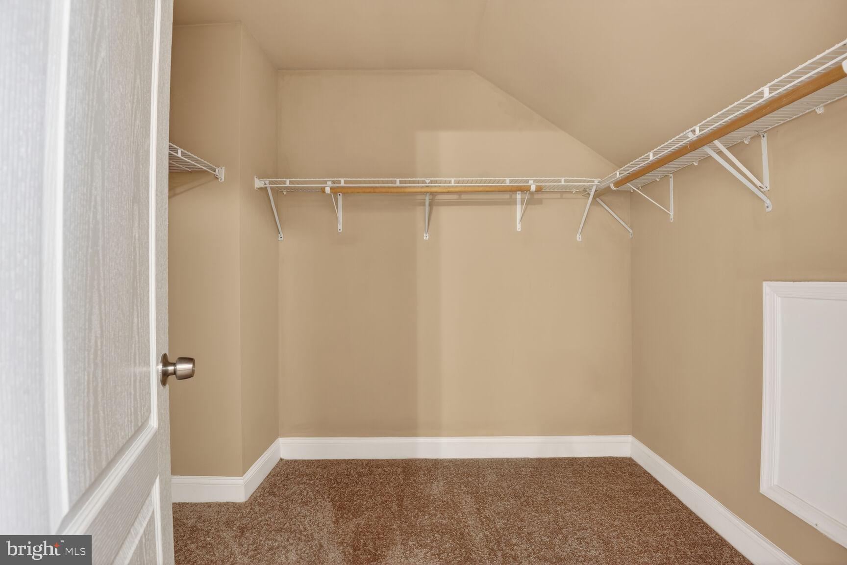 RIVER OAKS - Residential