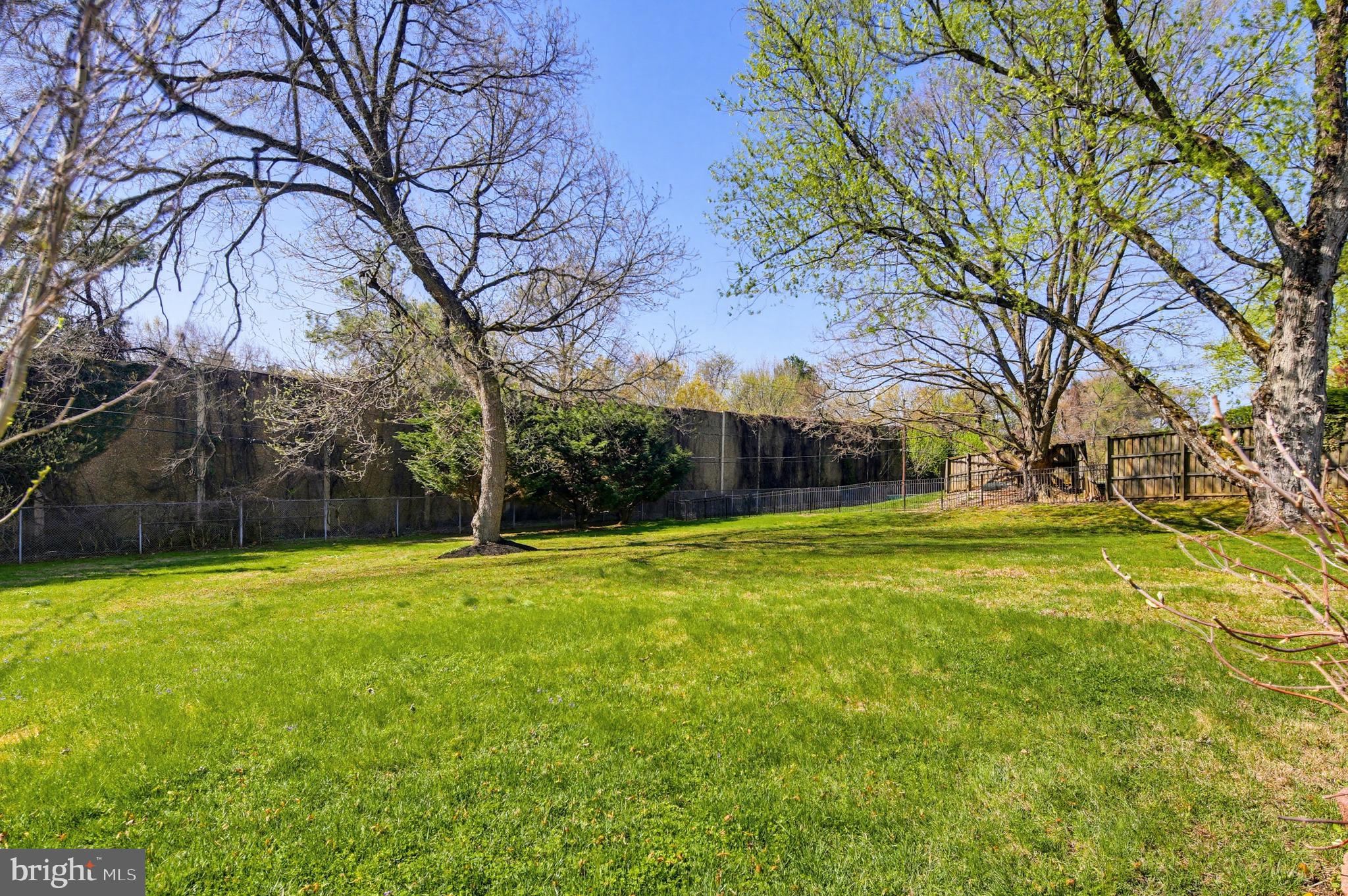 DUMBARTON HEIGHTS - Residential