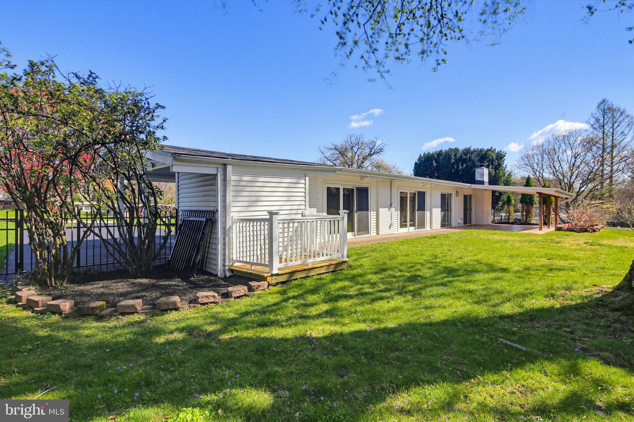 DUMBARTON HEIGHTS - Residential