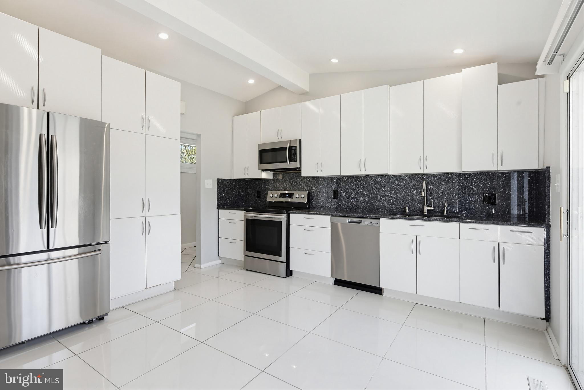 DUMBARTON HEIGHTS - Residential