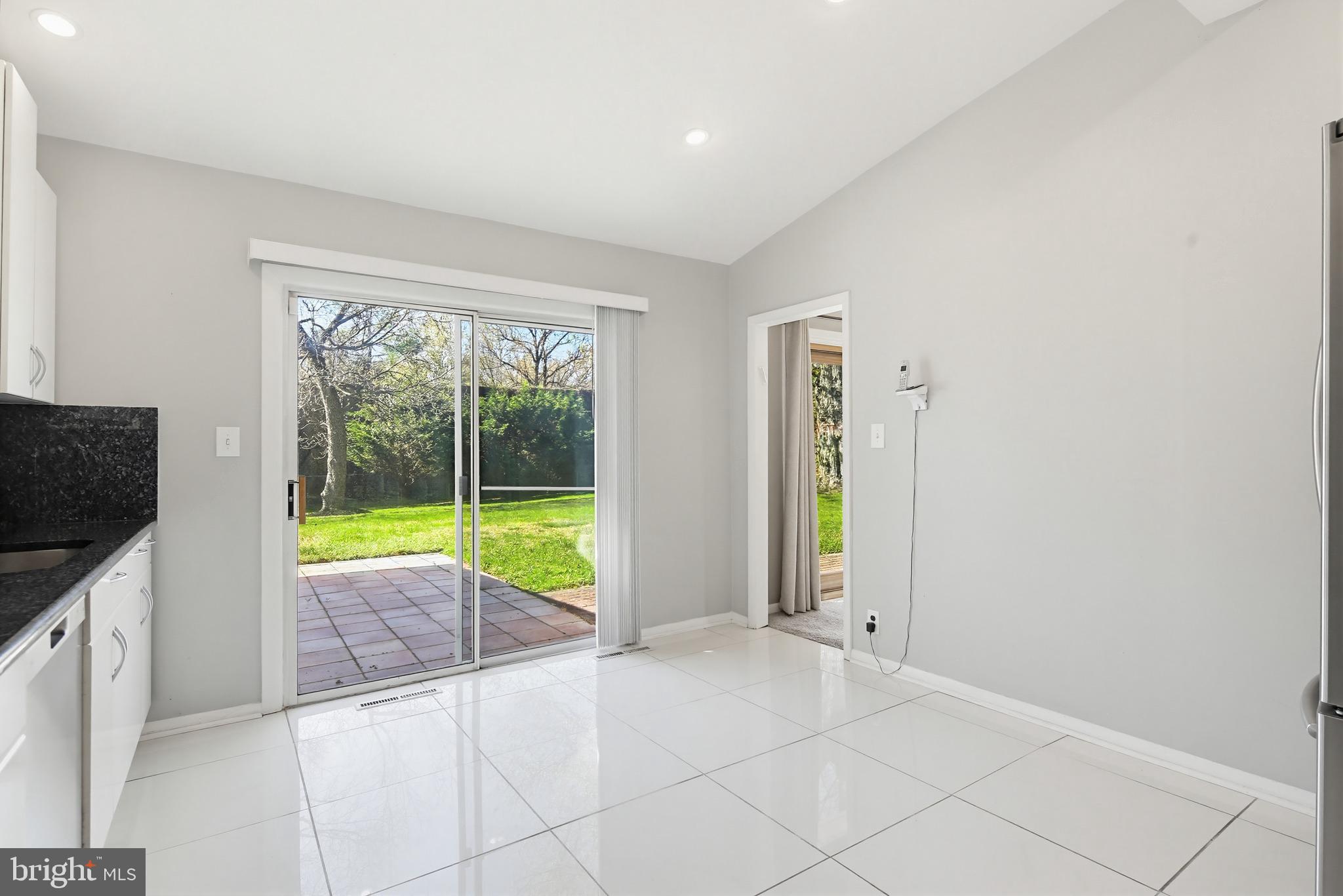 DUMBARTON HEIGHTS - Residential