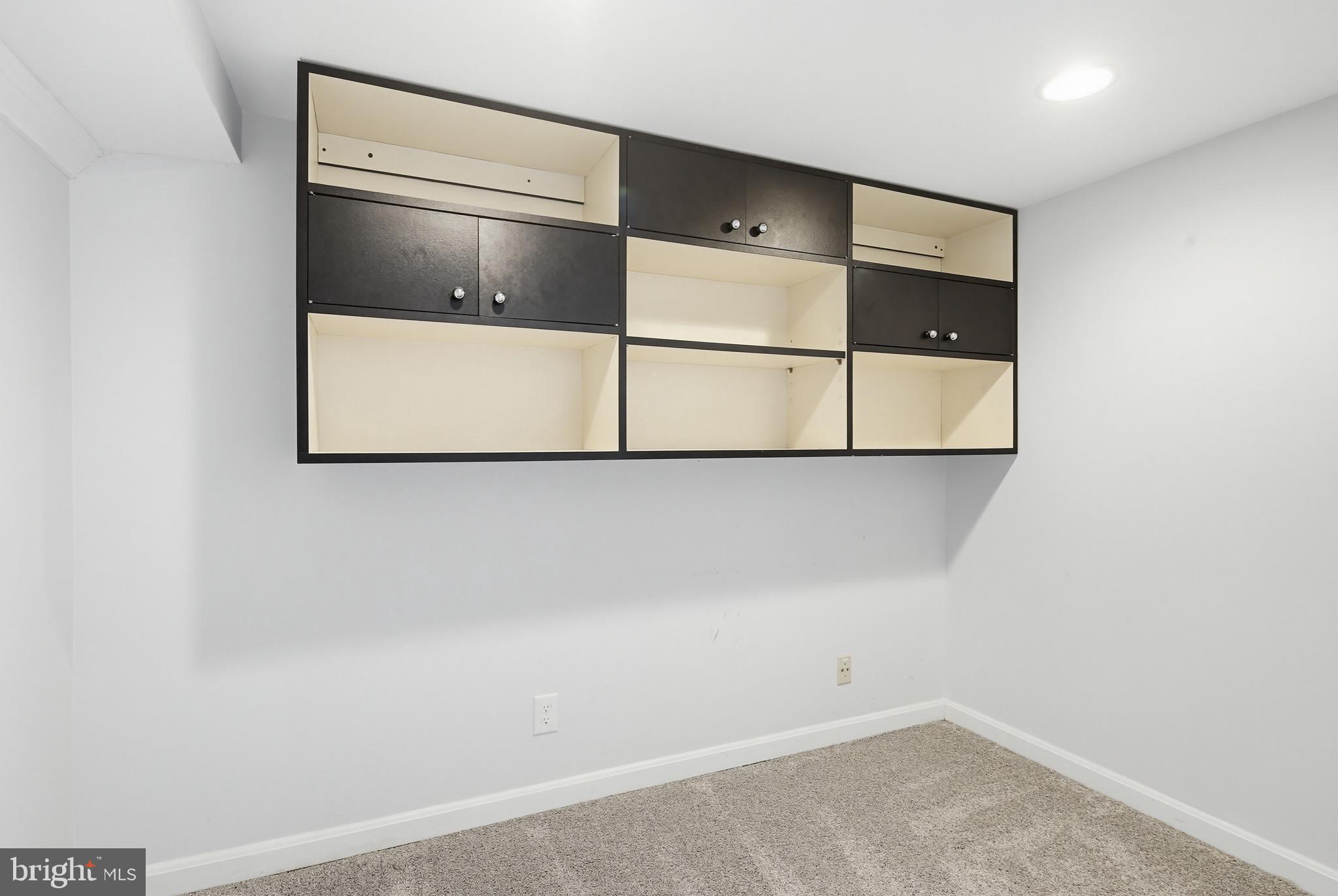 DUMBARTON HEIGHTS - Residential