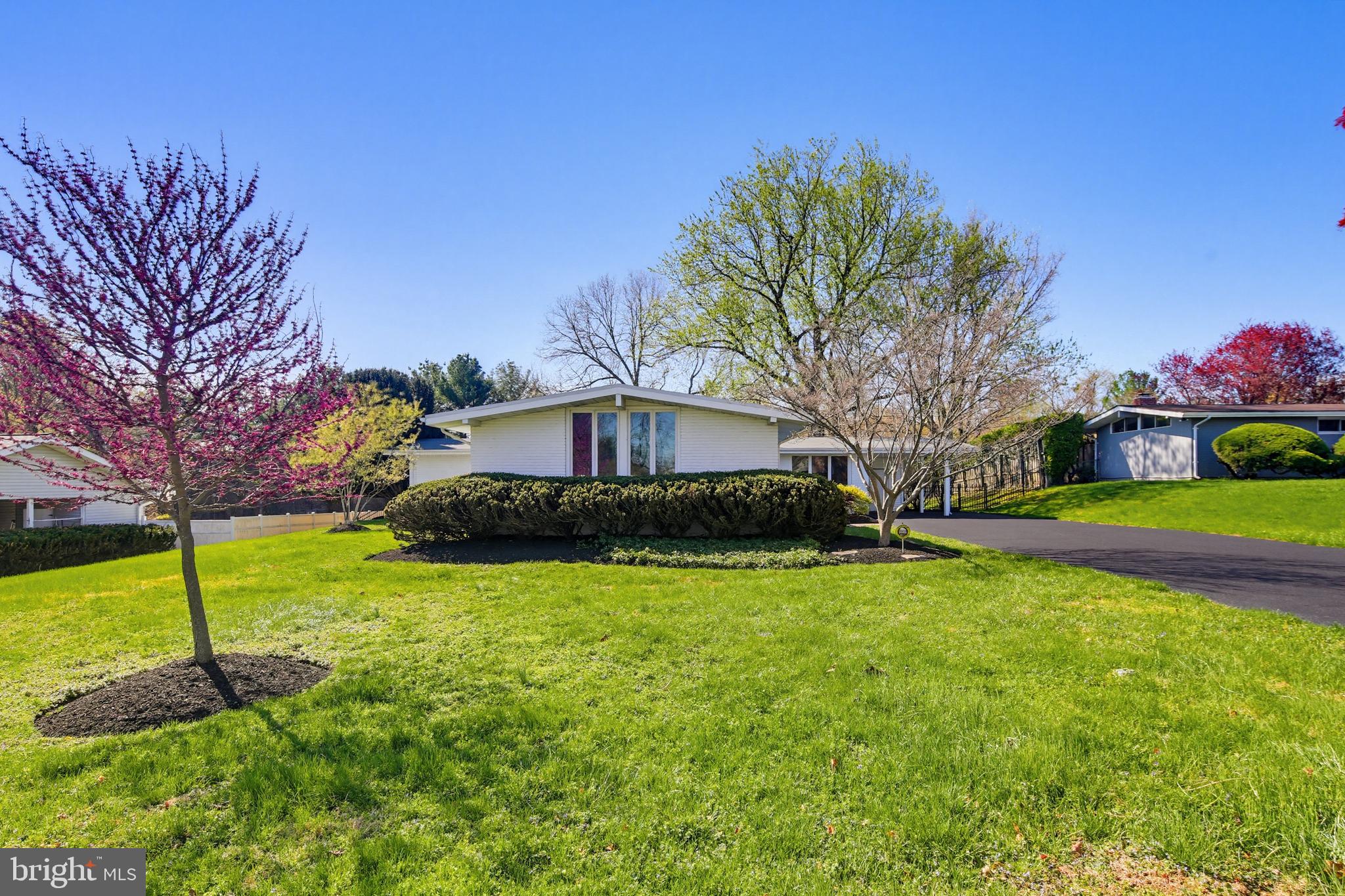 DUMBARTON HEIGHTS - Residential