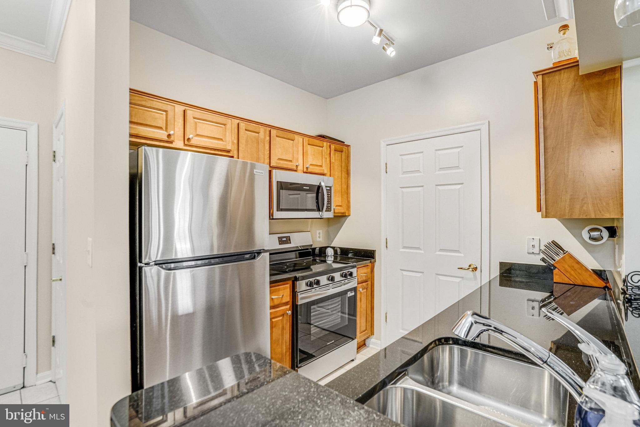 PALAZZO AT PARK CENTER - Residential