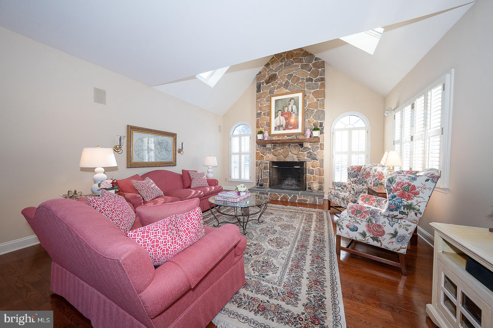 FOX RIDGE - Residential