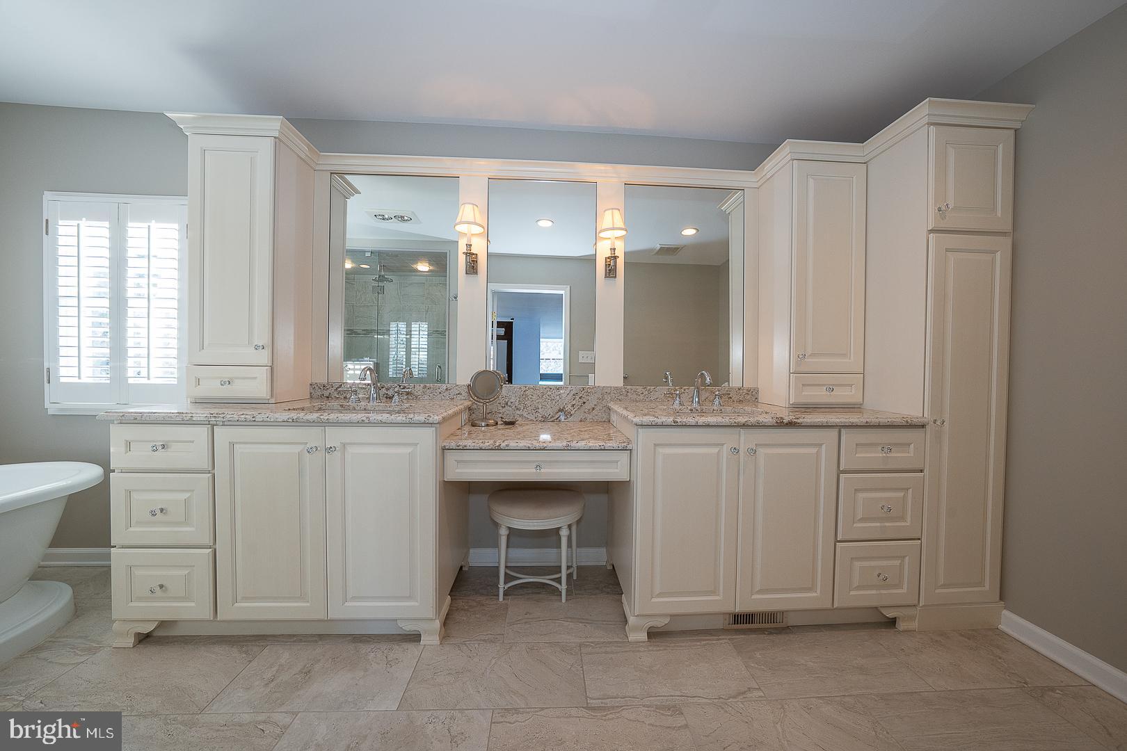 FOX RIDGE - Residential