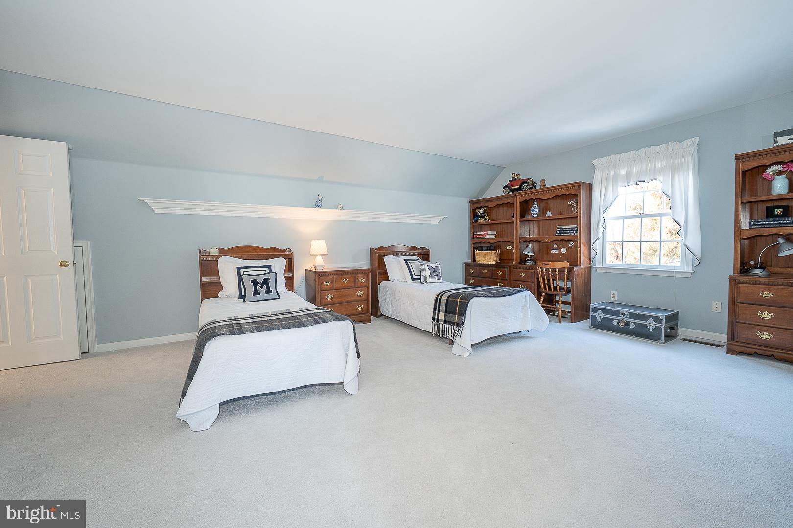 FOX RIDGE - Residential