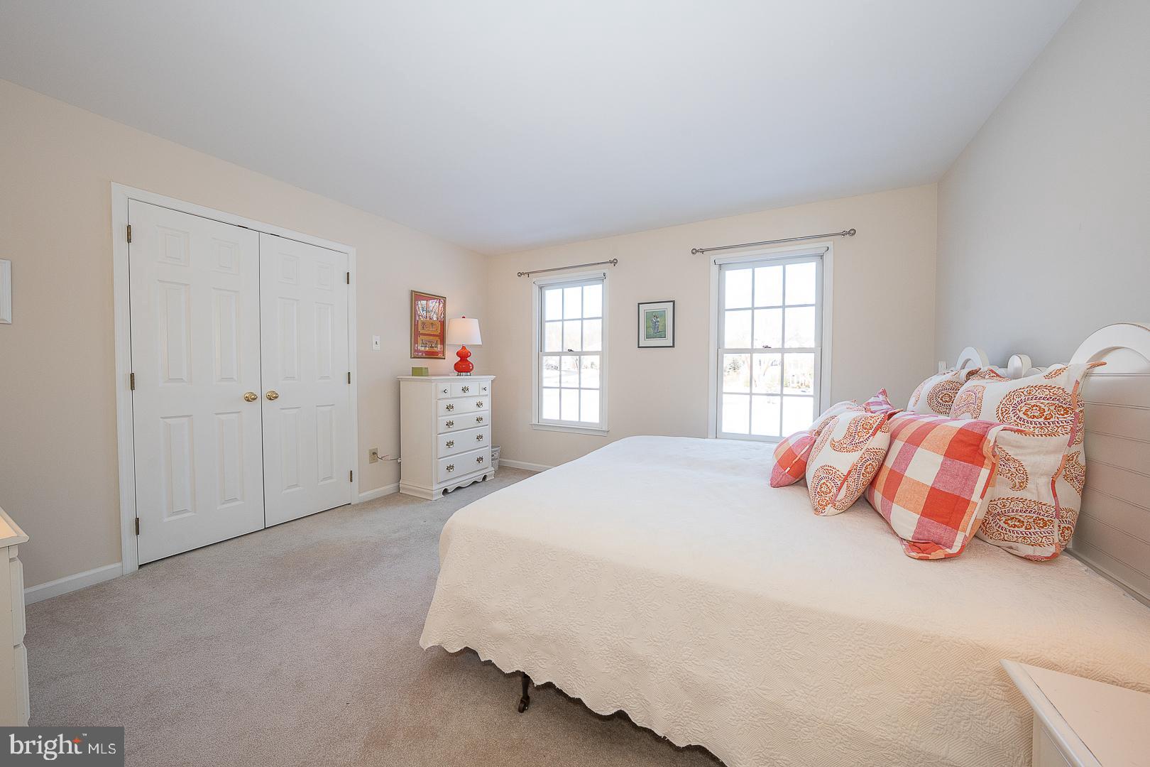 FOX RIDGE - Residential