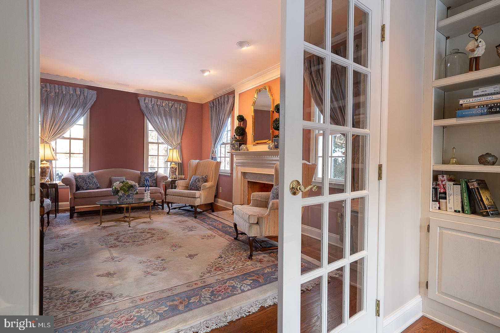 FOX RIDGE - Residential